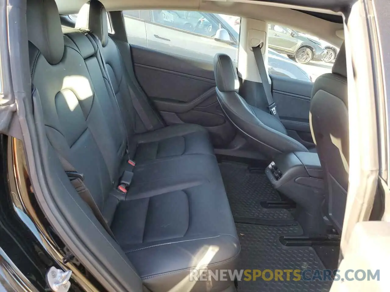 10 Photograph of a damaged car 5YJ3E1EA9KF305555 TESLA MODEL 3 2019