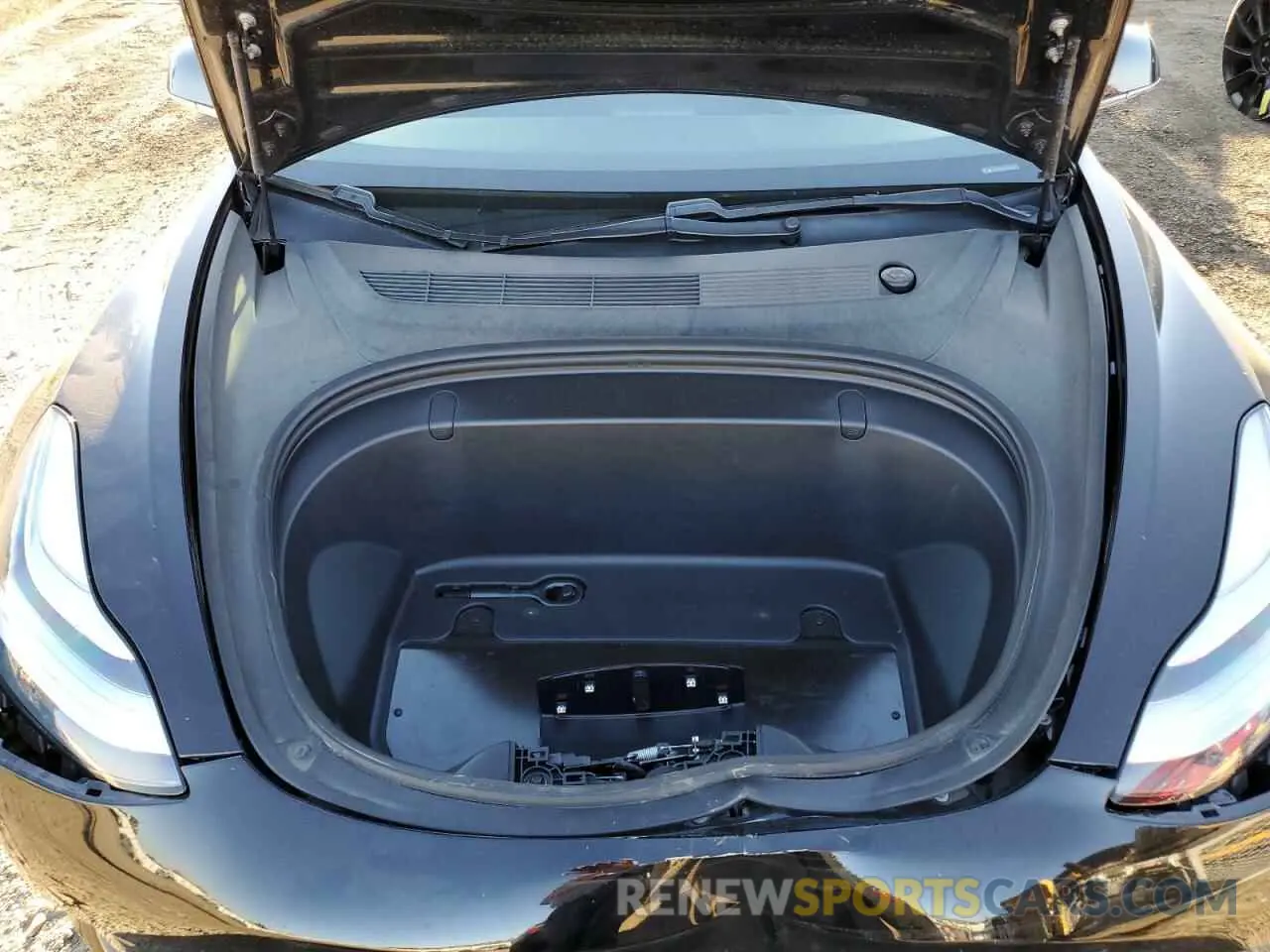 11 Photograph of a damaged car 5YJ3E1EA9KF305555 TESLA MODEL 3 2019