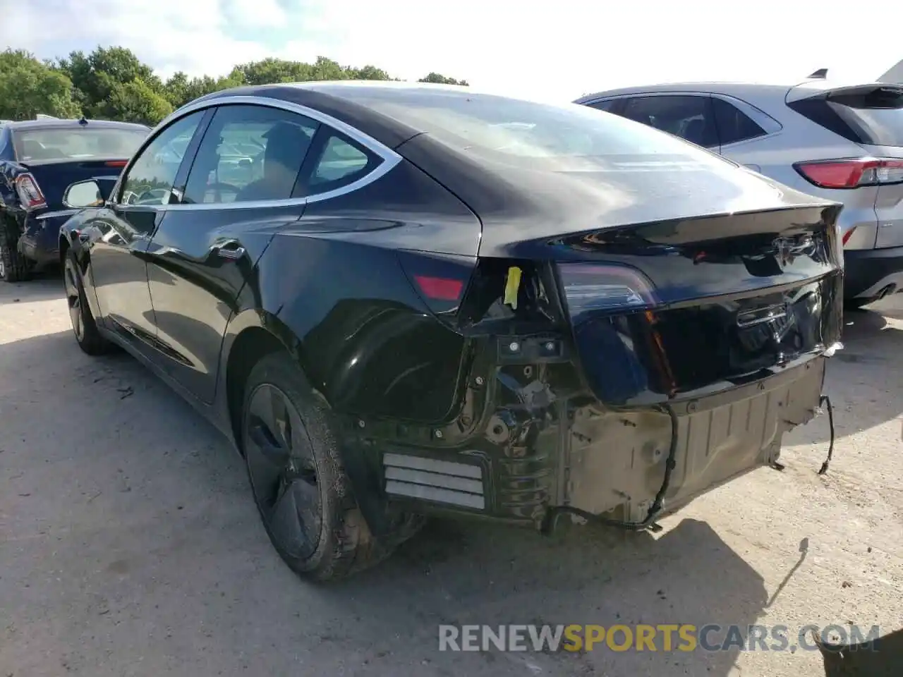 3 Photograph of a damaged car 5YJ3E1EA9KF306978 TESLA MODEL 3 2019