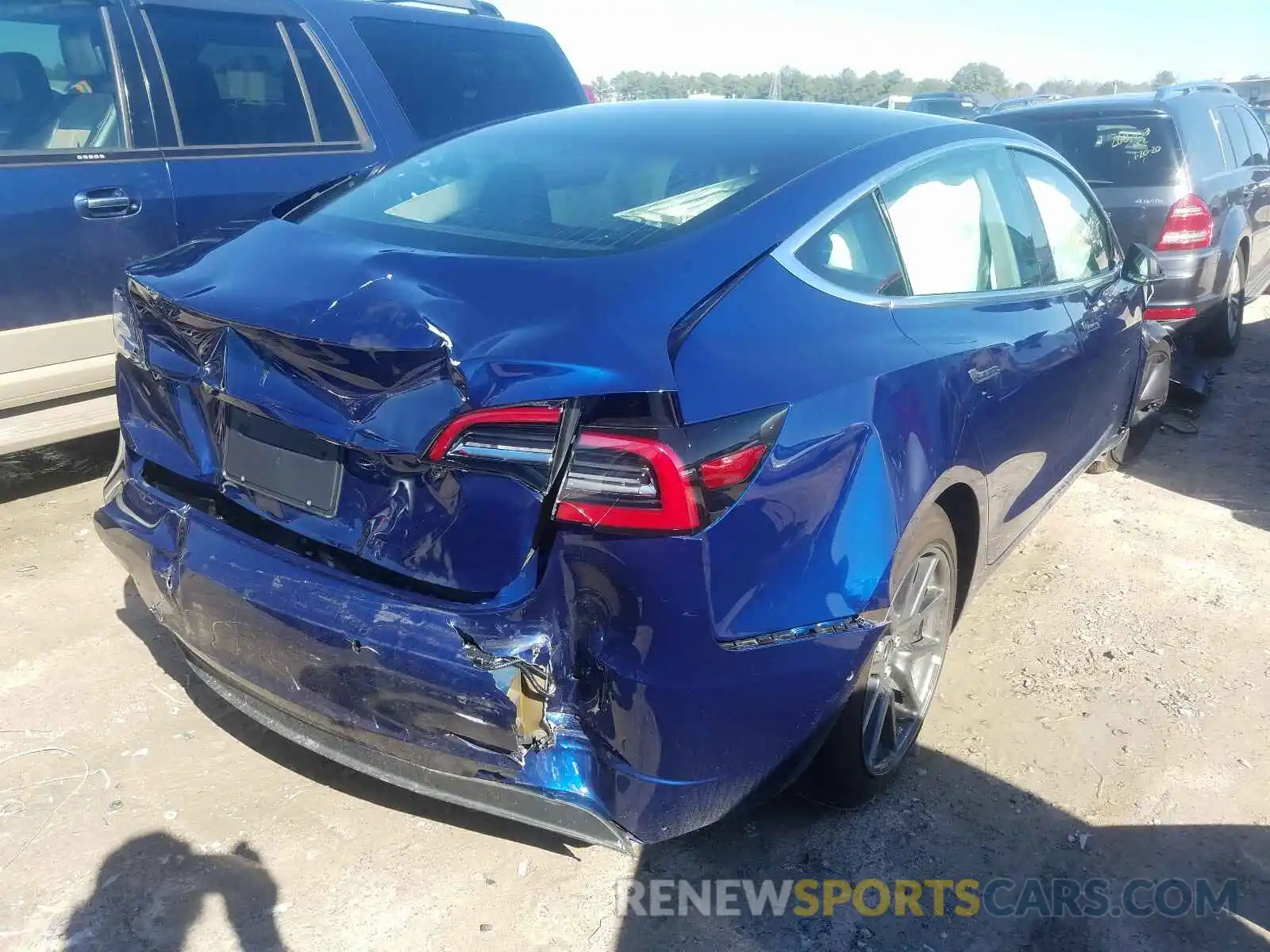 4 Photograph of a damaged car 5YJ3E1EA9KF308875 TESLA MODEL 3 2019