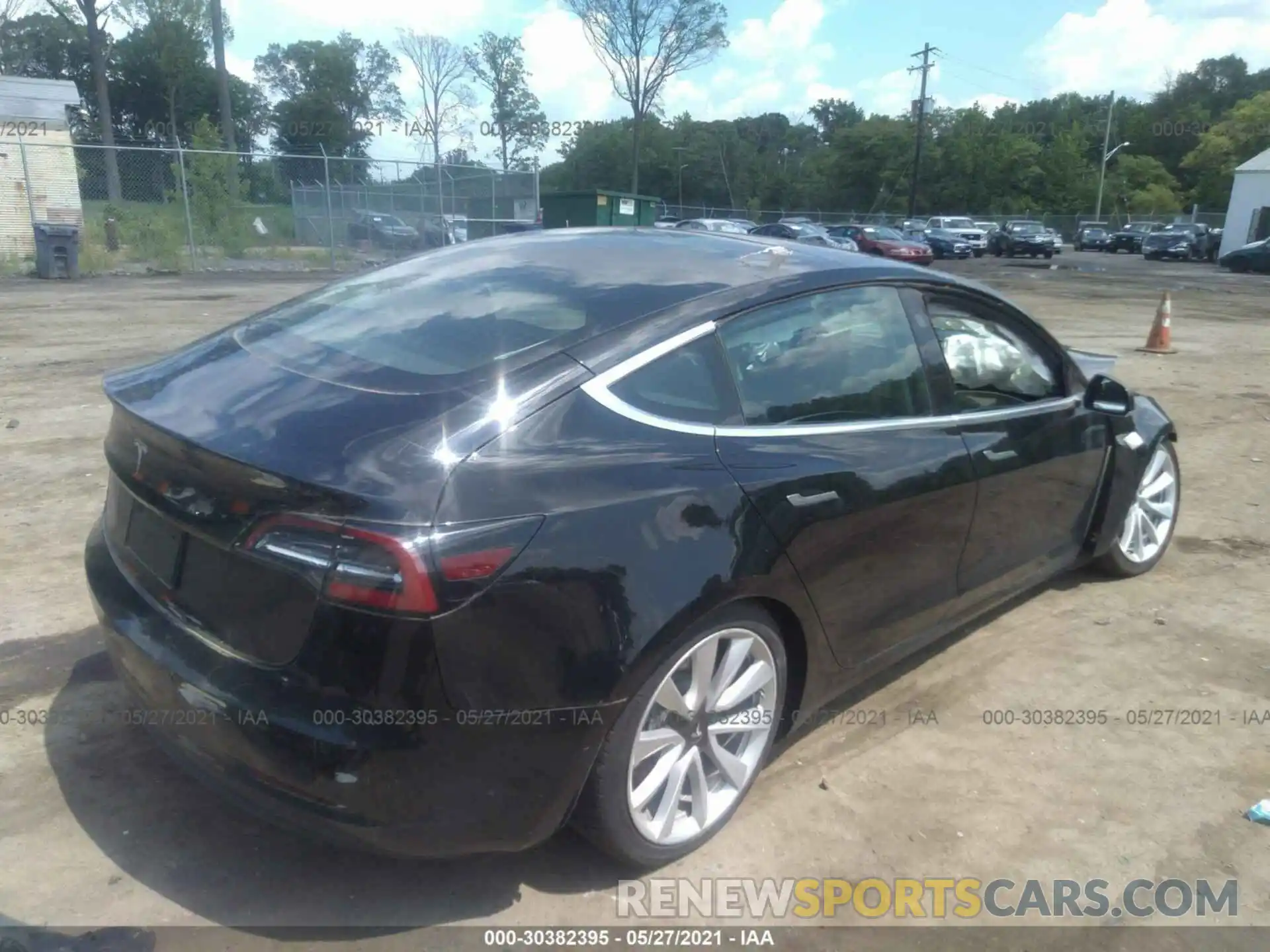 4 Photograph of a damaged car 5YJ3E1EA9KF310903 TESLA MODEL 3 2019