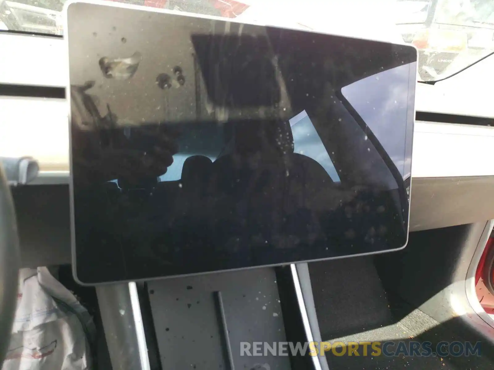 8 Photograph of a damaged car 5YJ3E1EA9KF311372 TESLA MODEL 3 2019