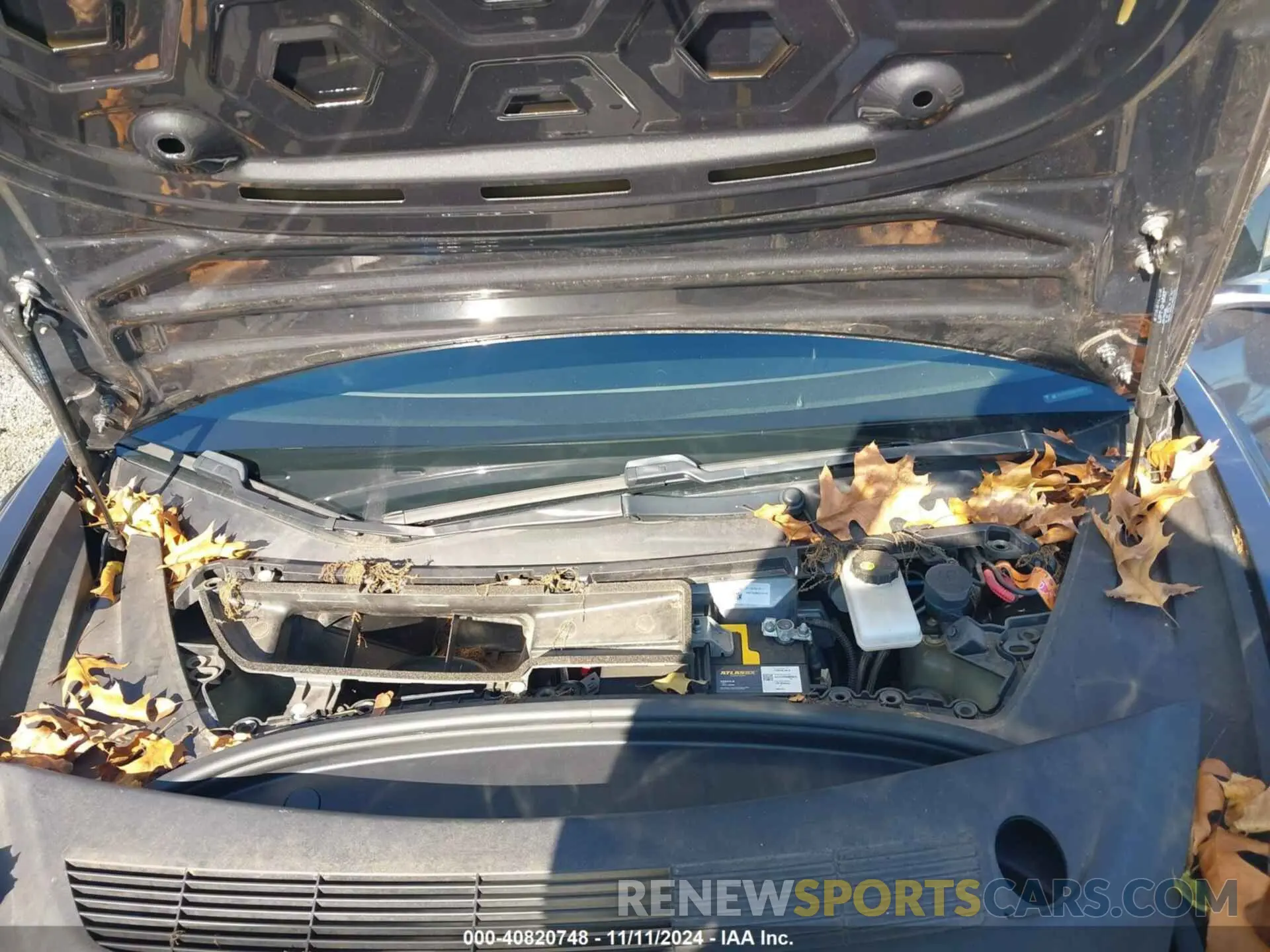 10 Photograph of a damaged car 5YJ3E1EA9KF316670 TESLA MODEL 3 2019