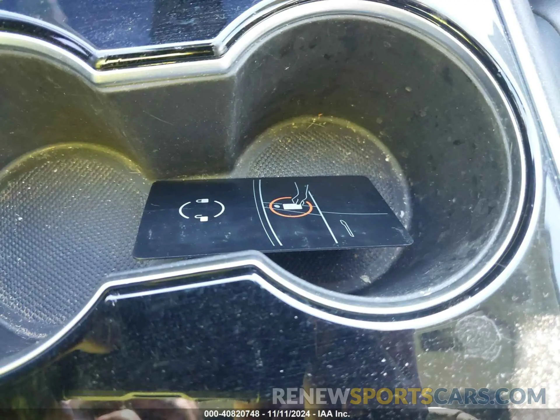 11 Photograph of a damaged car 5YJ3E1EA9KF316670 TESLA MODEL 3 2019