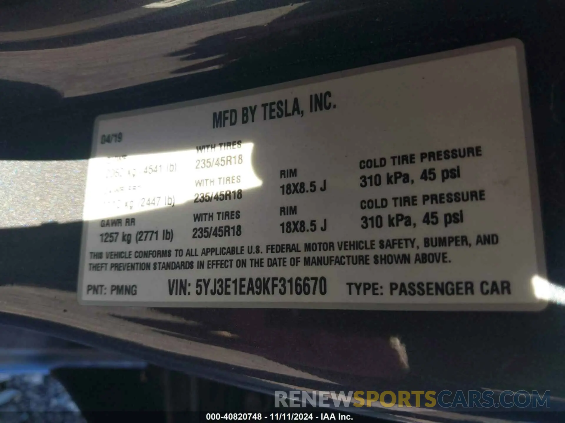9 Photograph of a damaged car 5YJ3E1EA9KF316670 TESLA MODEL 3 2019