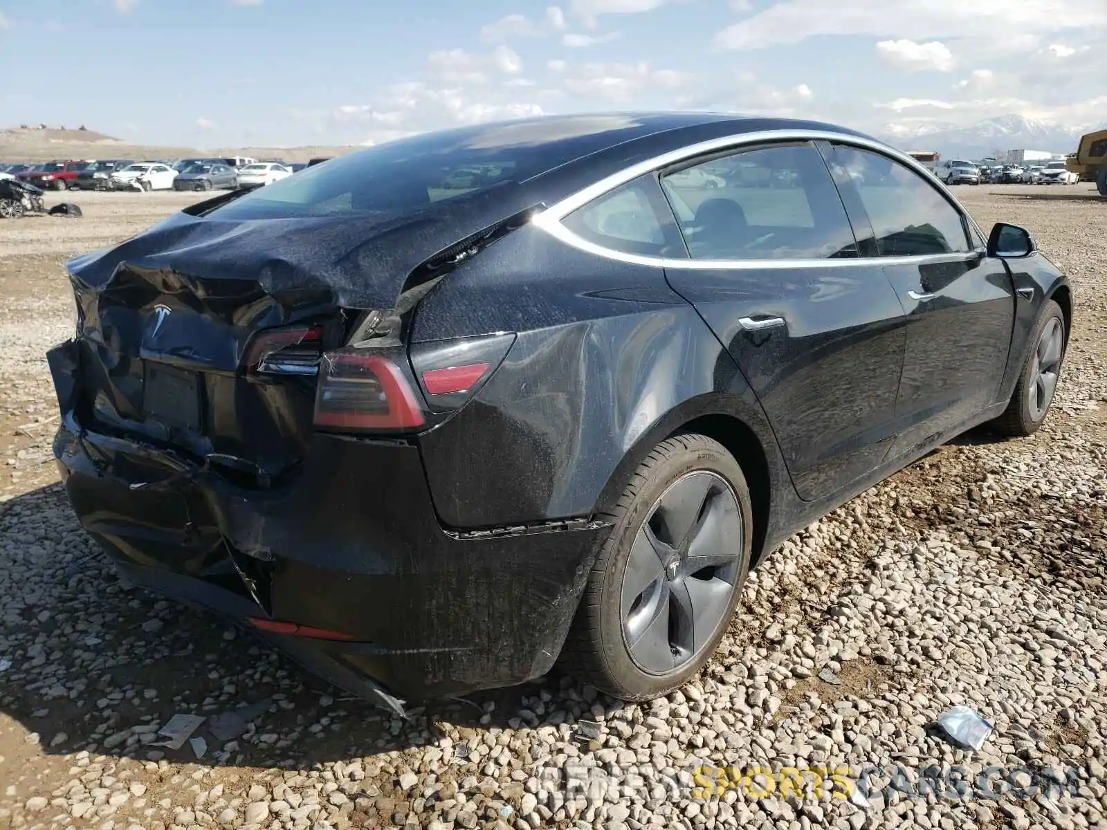 4 Photograph of a damaged car 5YJ3E1EA9KF324638 TESLA MODEL 3 2019