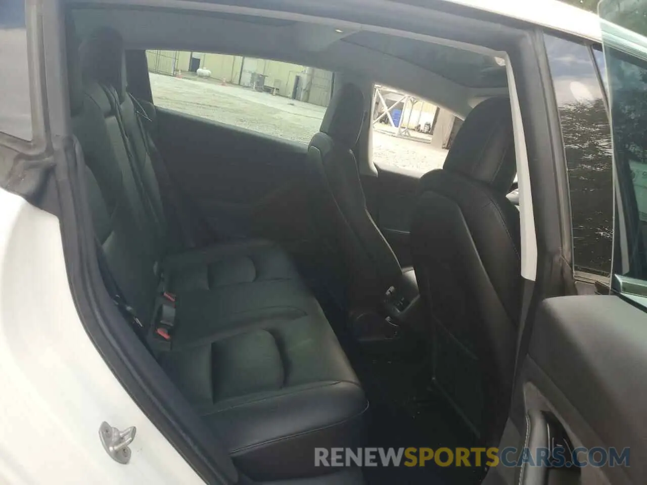 10 Photograph of a damaged car 5YJ3E1EA9KF327118 TESLA MODEL 3 2019
