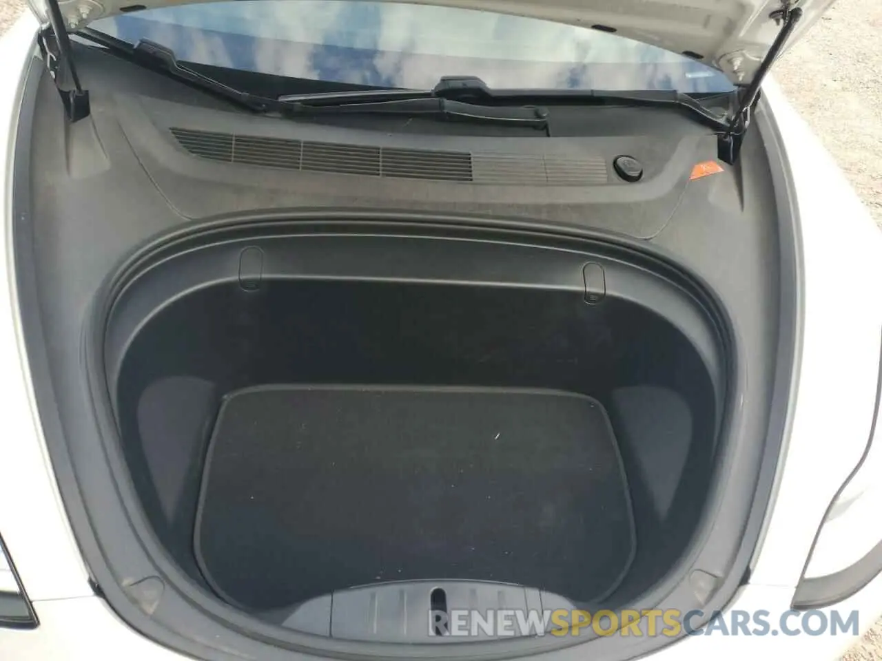 11 Photograph of a damaged car 5YJ3E1EA9KF327118 TESLA MODEL 3 2019