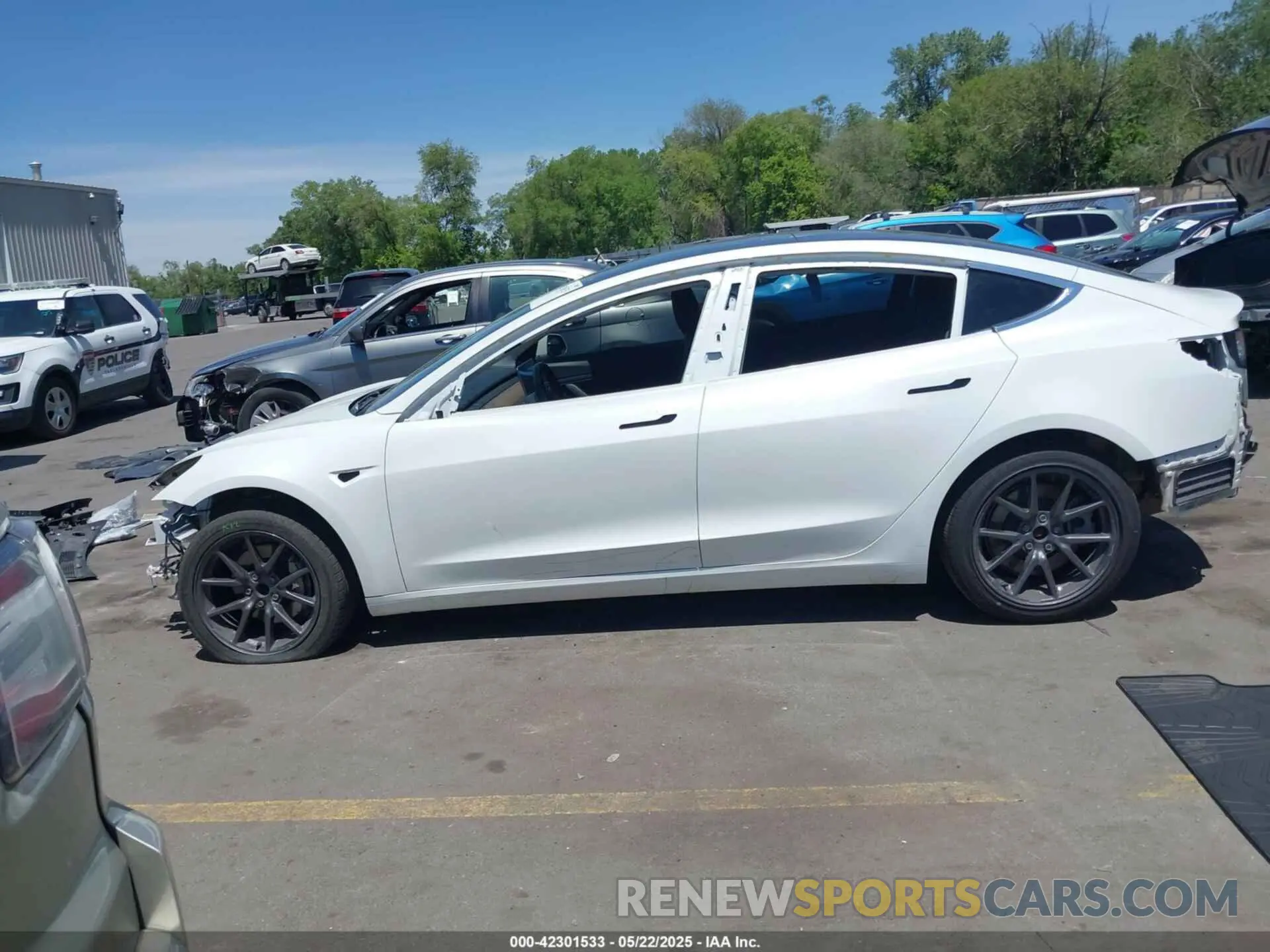 15 Photograph of a damaged car 5YJ3E1EA9KF337499 TESLA MODEL 3 2019