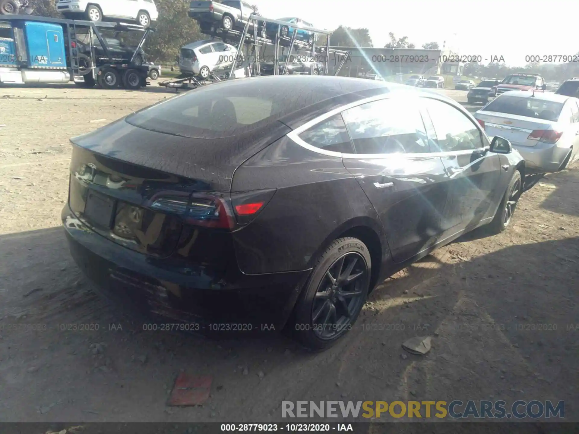 4 Photograph of a damaged car 5YJ3E1EA9KF361706 TESLA MODEL 3 2019