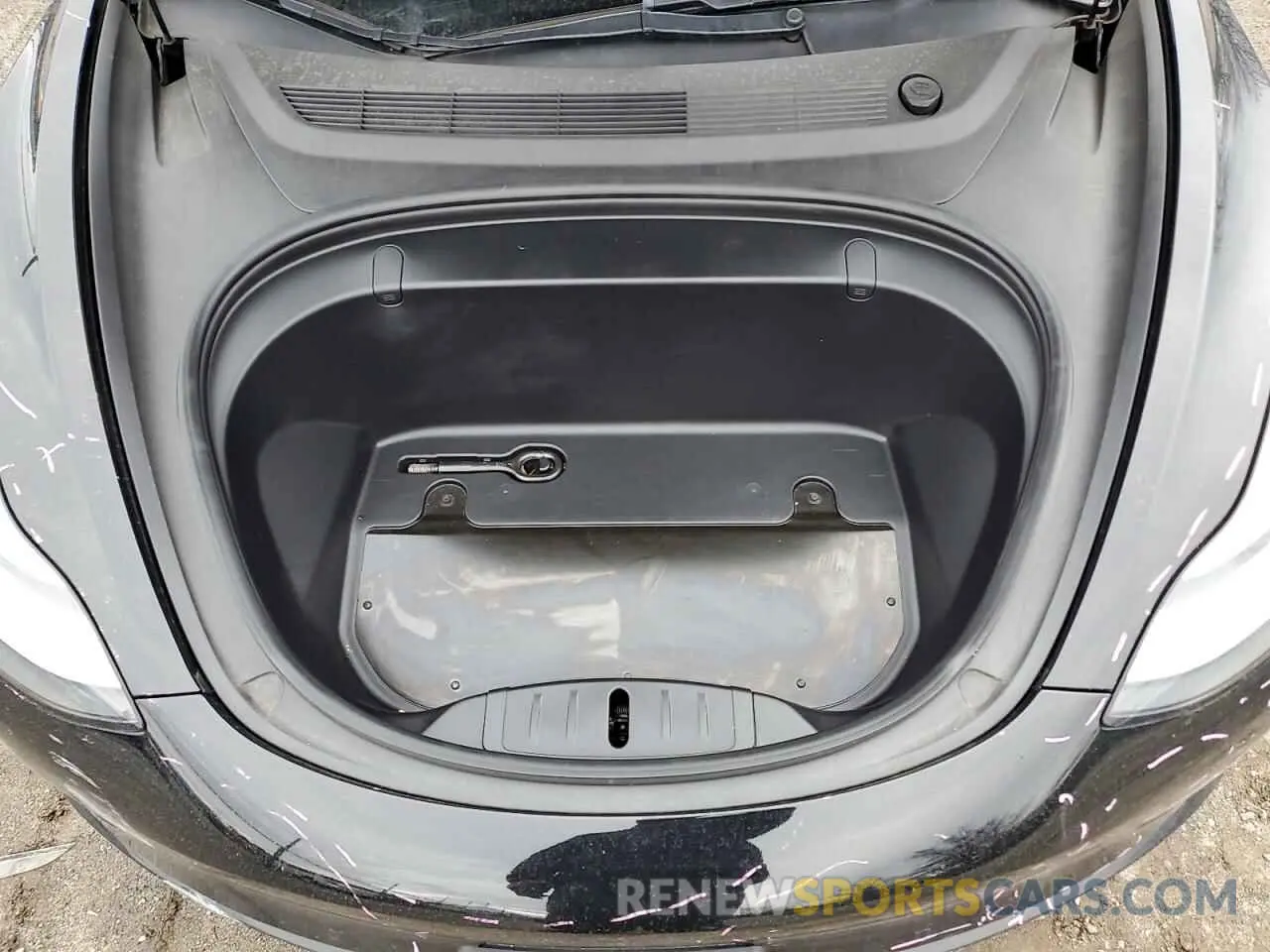 11 Photograph of a damaged car 5YJ3E1EA9KF361804 TESLA MODEL 3 2019