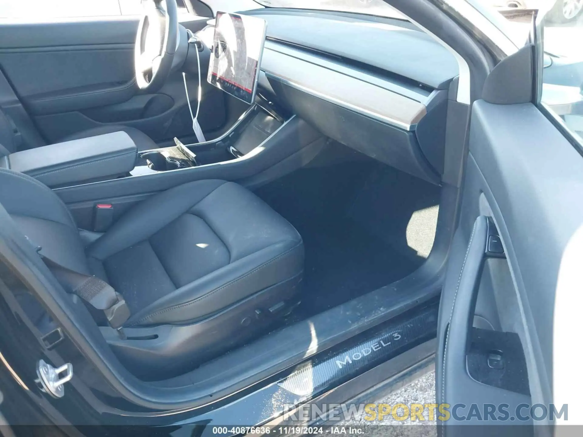 5 Photograph of a damaged car 5YJ3E1EA9KF394673 TESLA MODEL 3 2019