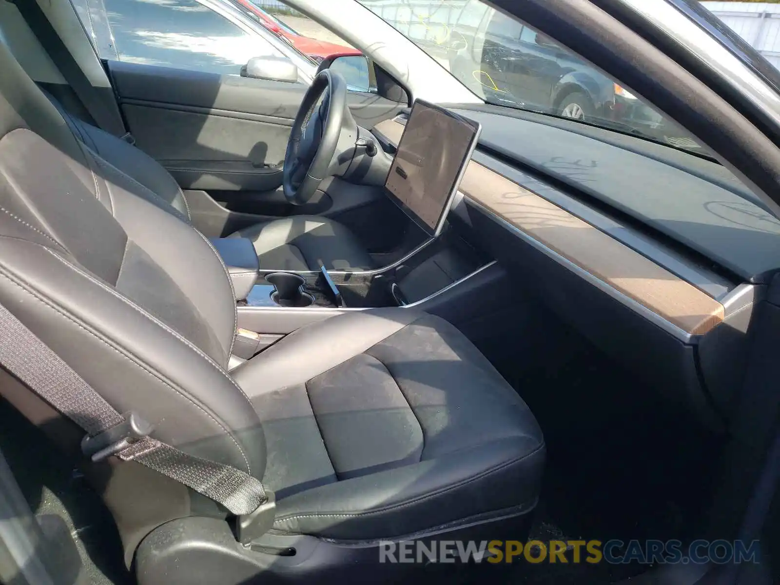 5 Photograph of a damaged car 5YJ3E1EA9KF399954 TESLA MODEL 3 2019