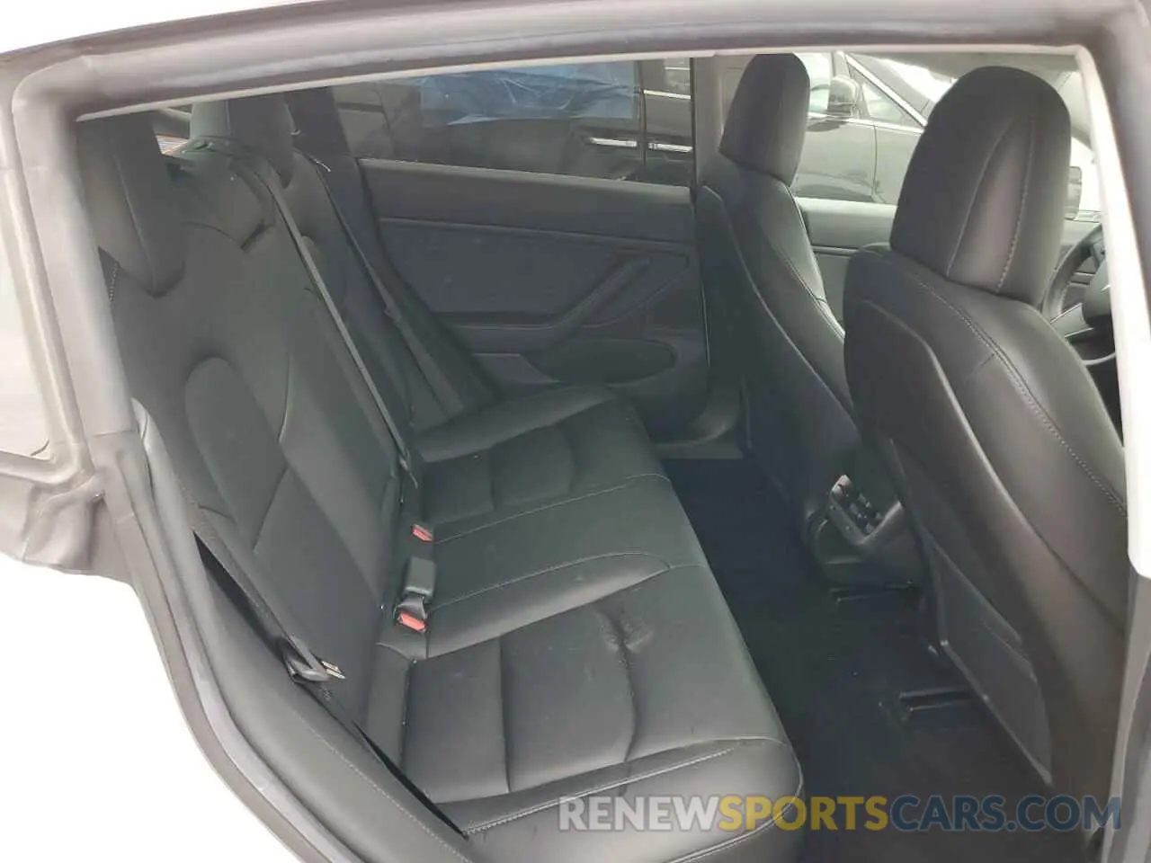 10 Photograph of a damaged car 5YJ3E1EA9KF401525 TESLA MODEL 3 2019