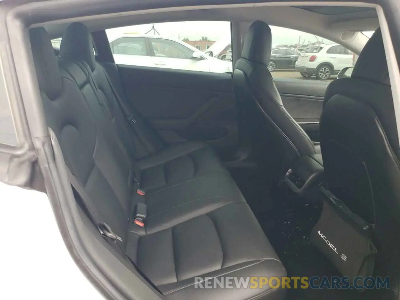 10 Photograph of a damaged car 5YJ3E1EA9KF407549 TESLA MODEL 3 2019