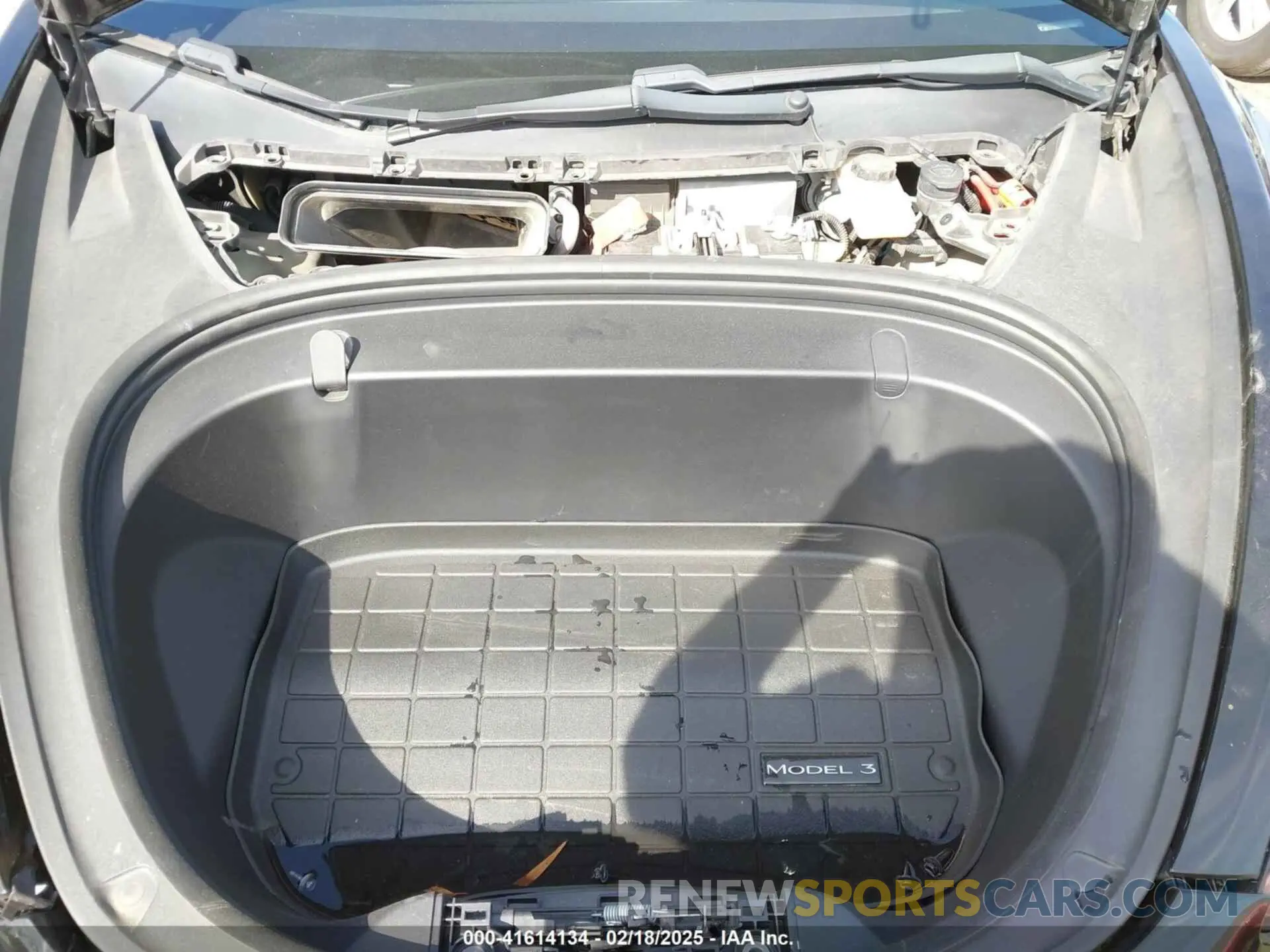 10 Photograph of a damaged car 5YJ3E1EA9KF410869 TESLA MODEL 3 2019