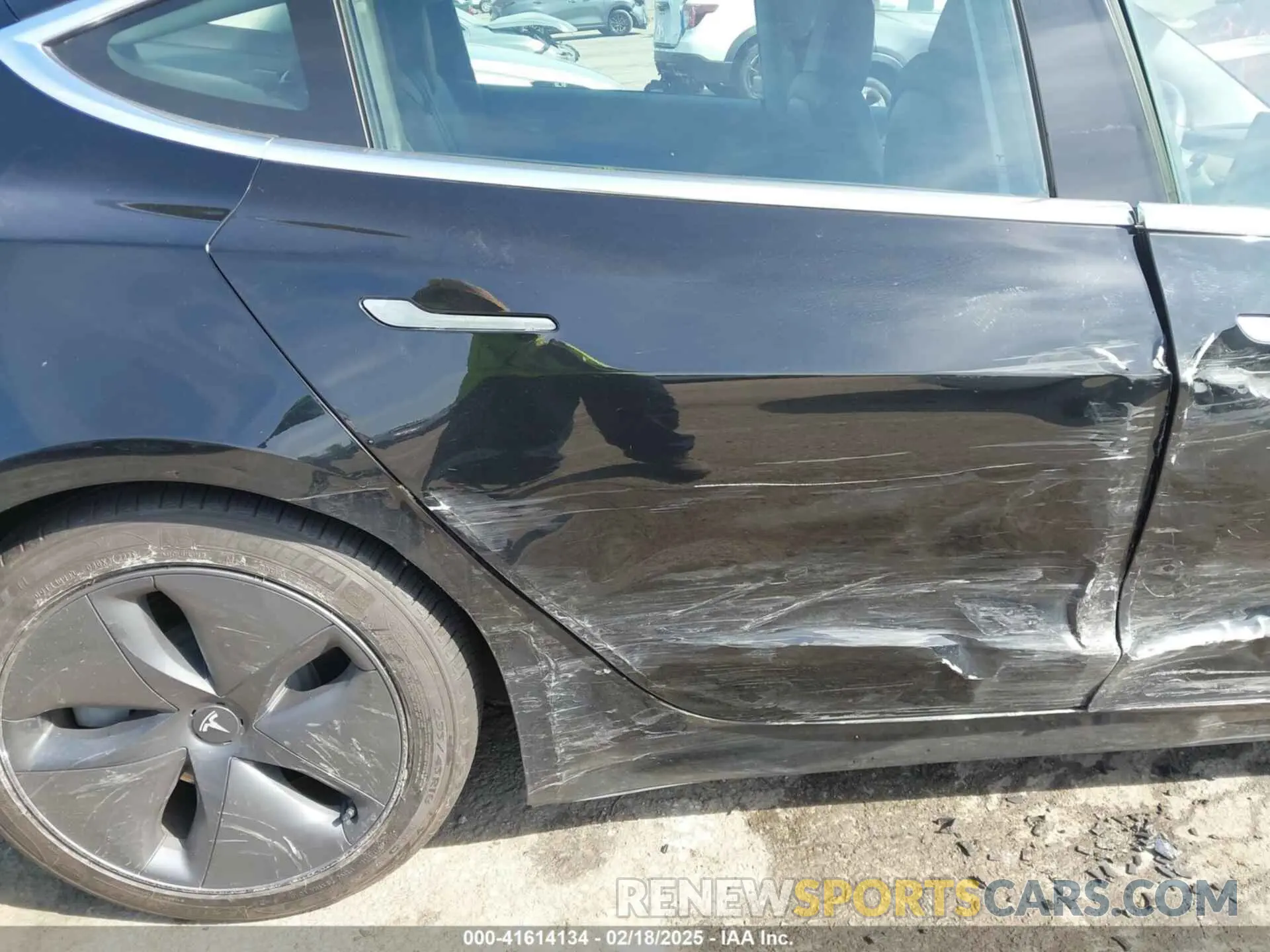 20 Photograph of a damaged car 5YJ3E1EA9KF410869 TESLA MODEL 3 2019