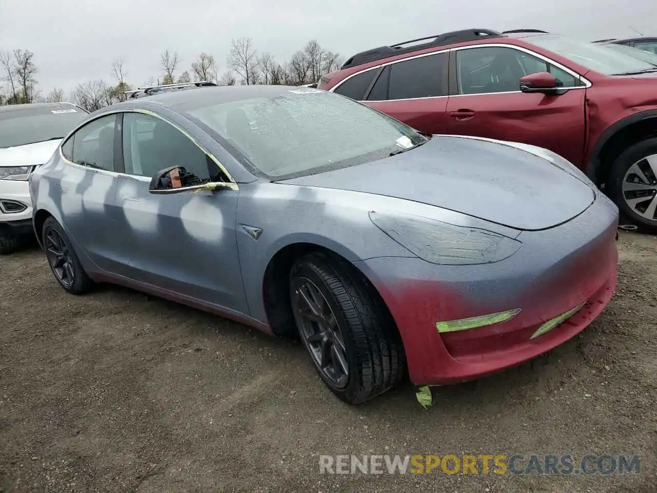 4 Photograph of a damaged car 5YJ3E1EA9KF411472 TESLA MODEL 3 2019