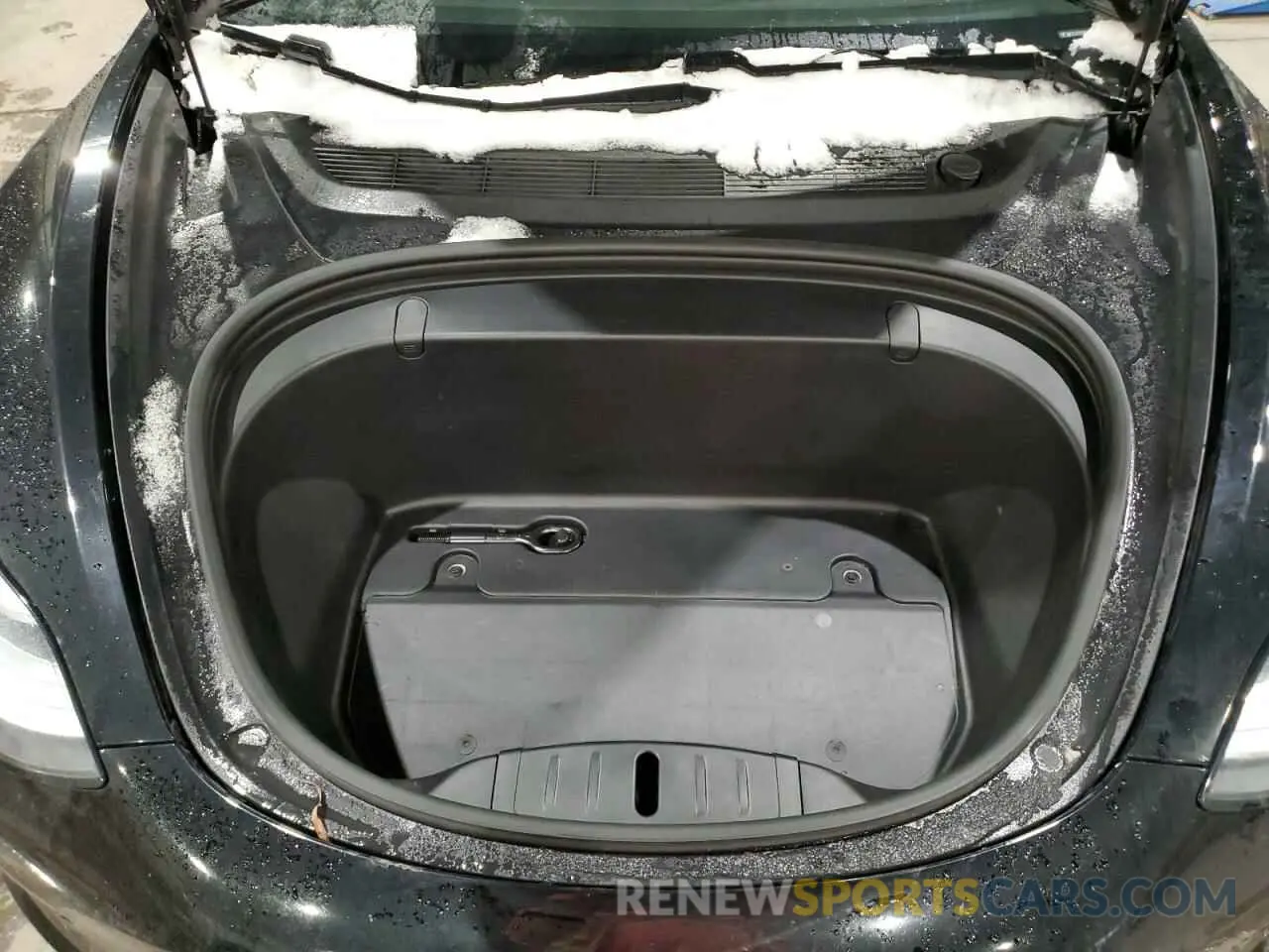 11 Photograph of a damaged car 5YJ3E1EA9KF415439 TESLA MODEL 3 2019