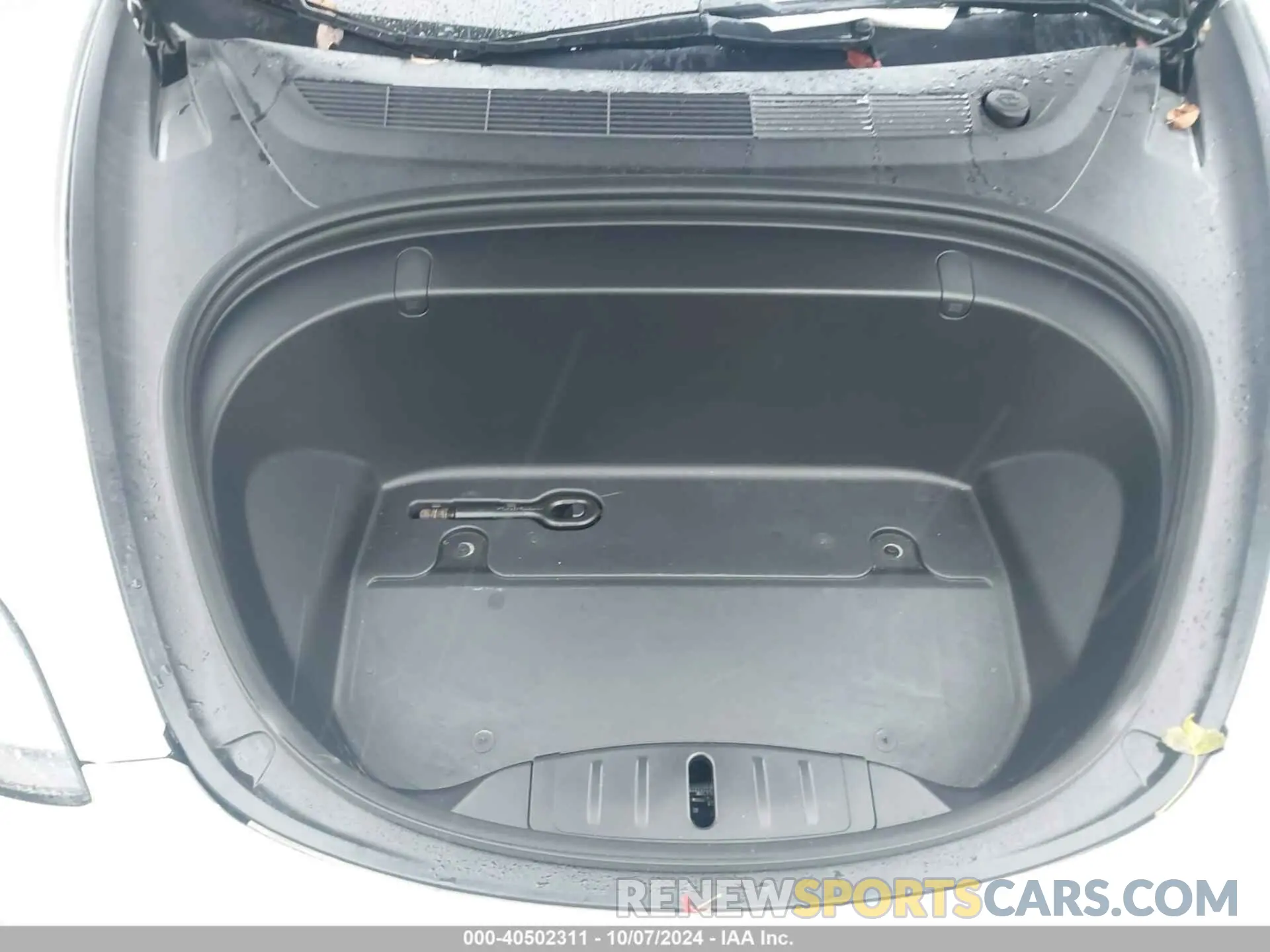 10 Photograph of a damaged car 5YJ3E1EA9KF446660 TESLA MODEL 3 2019