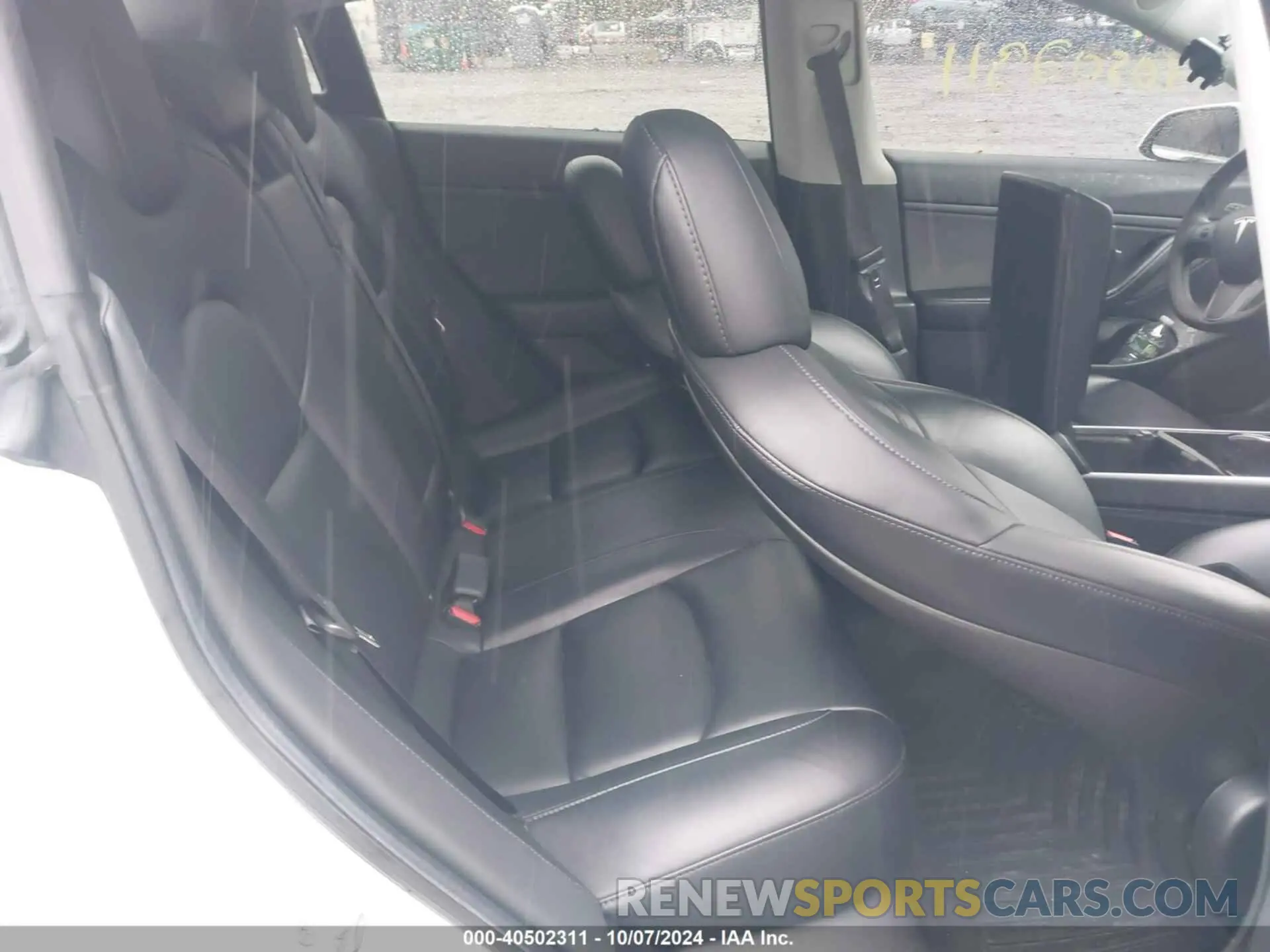 8 Photograph of a damaged car 5YJ3E1EA9KF446660 TESLA MODEL 3 2019