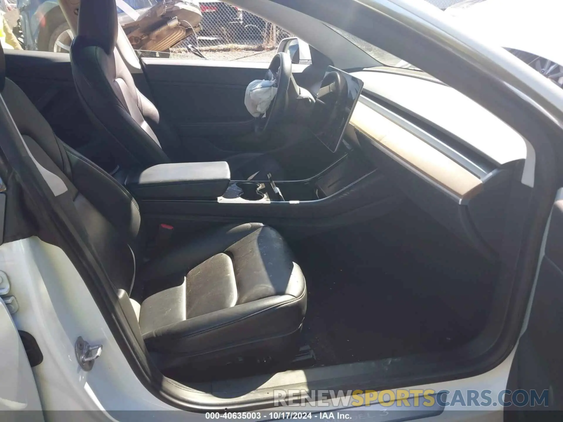5 Photograph of a damaged car 5YJ3E1EA9KF483479 TESLA MODEL 3 2019