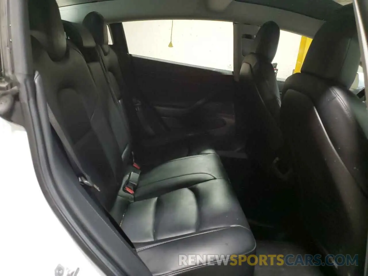 10 Photograph of a damaged car 5YJ3E1EA9KF483725 TESLA MODEL 3 2019