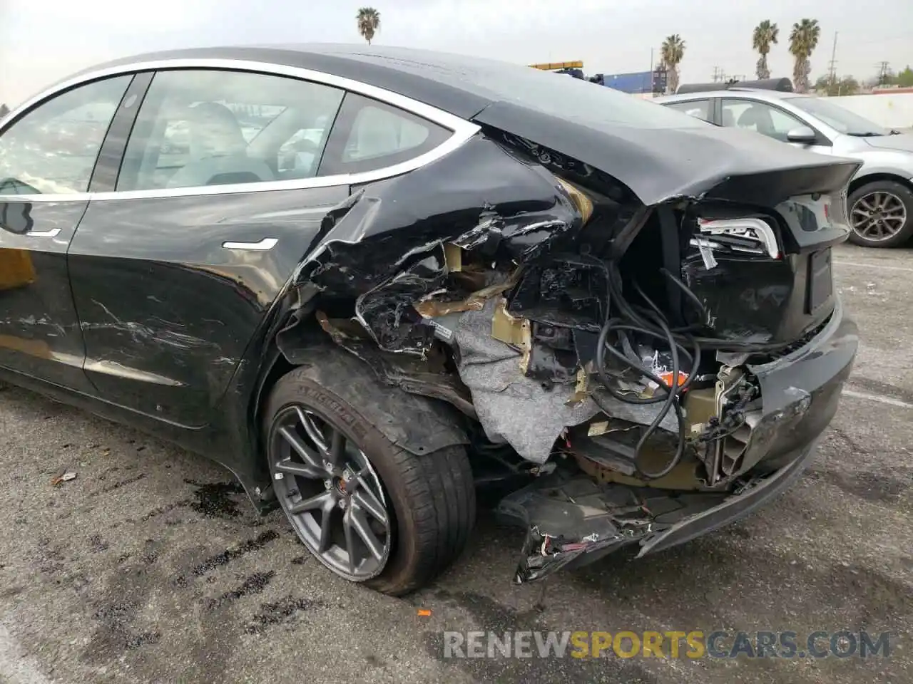 9 Photograph of a damaged car 5YJ3E1EA9KF486270 TESLA MODEL 3 2019