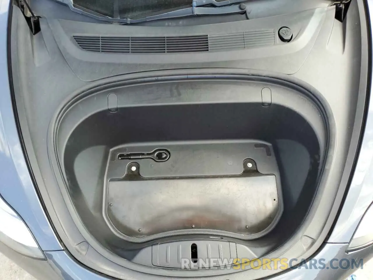 11 Photograph of a damaged car 5YJ3E1EAXKF190948 TESLA MODEL 3 2019