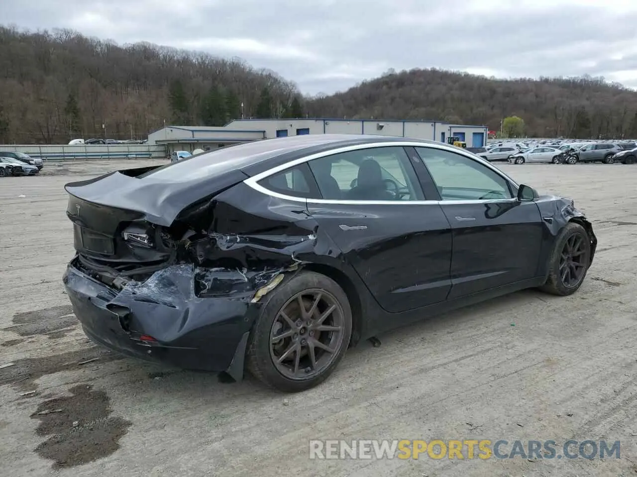 3 Photograph of a damaged car 5YJ3E1EAXKF305127 TESLA MODEL 3 2019
