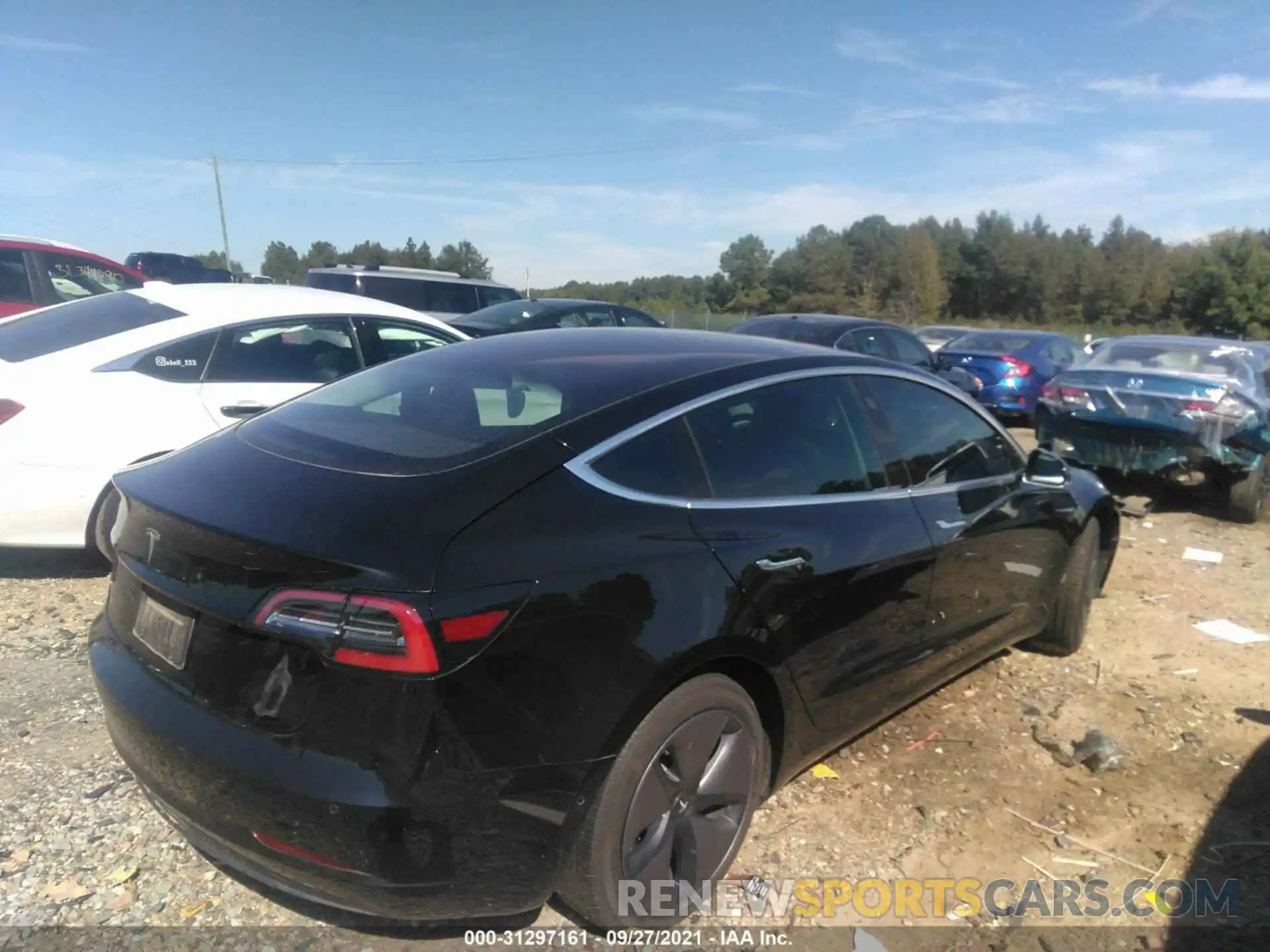 4 Photograph of a damaged car 5YJ3E1EAXKF305838 TESLA MODEL 3 2019