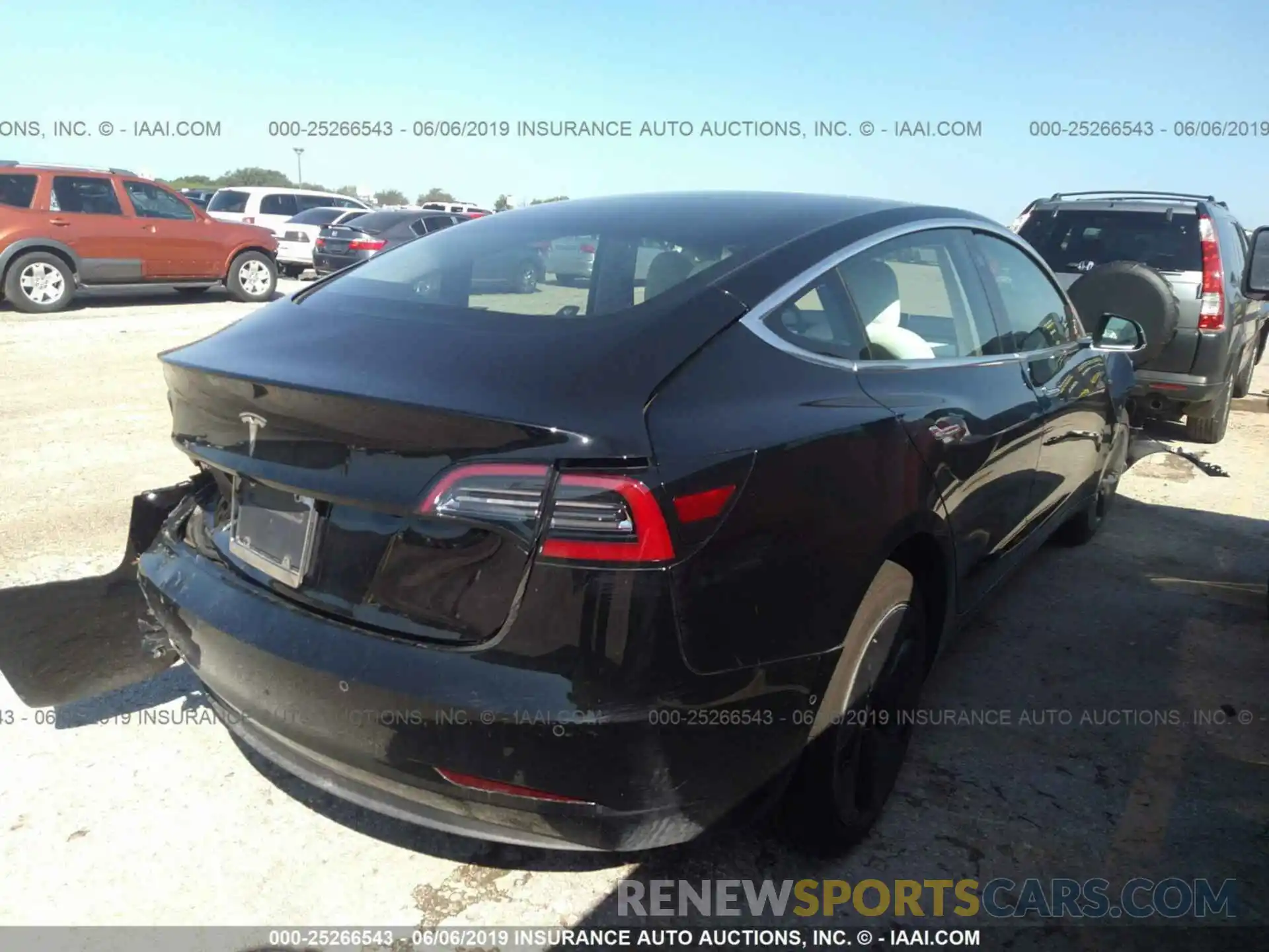 4 Photograph of a damaged car 5YJ3E1EAXKF311915 TESLA MODEL 3 2019