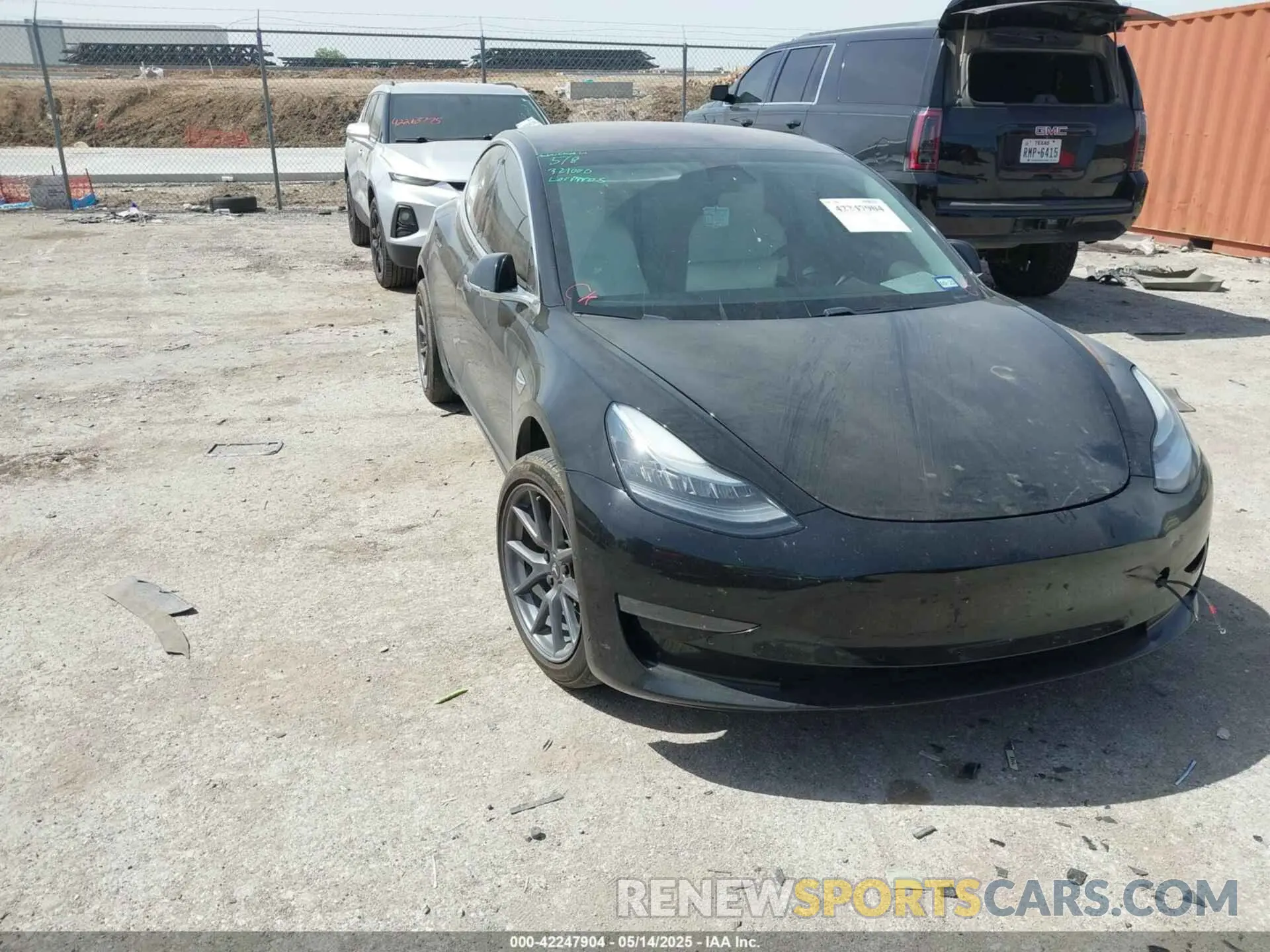 1 Photograph of a damaged car 5YJ3E1EAXKF312000 TESLA MODEL 3 2019