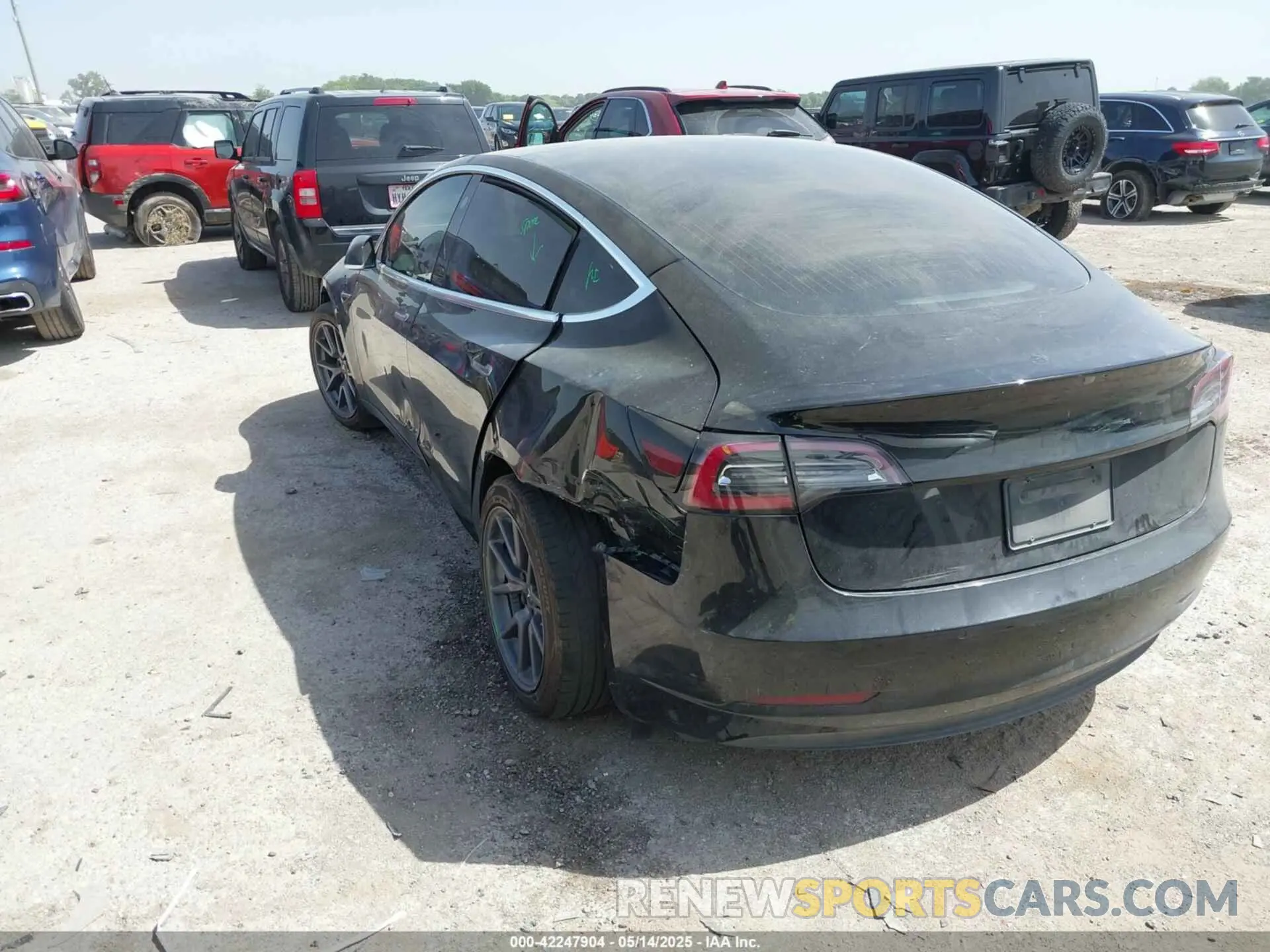 3 Photograph of a damaged car 5YJ3E1EAXKF312000 TESLA MODEL 3 2019
