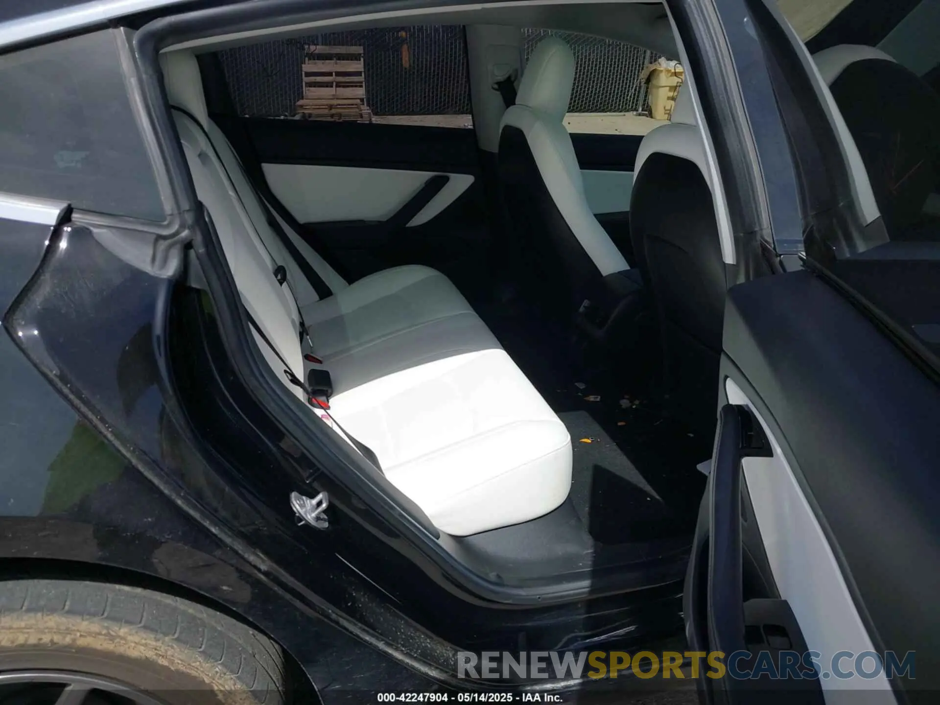 8 Photograph of a damaged car 5YJ3E1EAXKF312000 TESLA MODEL 3 2019