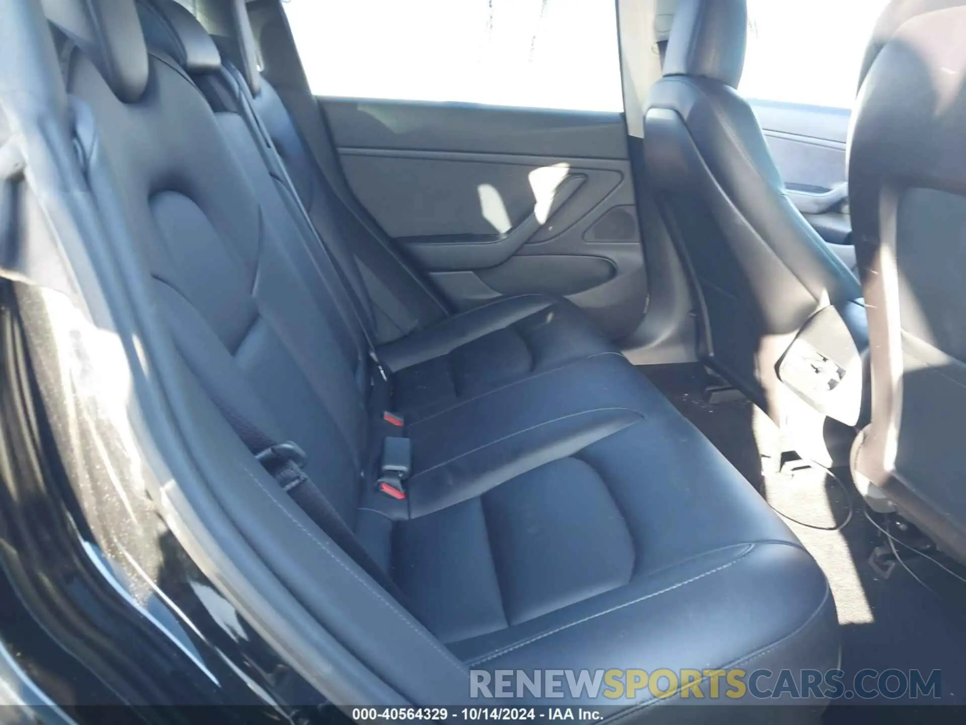 8 Photograph of a damaged car 5YJ3E1EAXKF325409 TESLA MODEL 3 2019