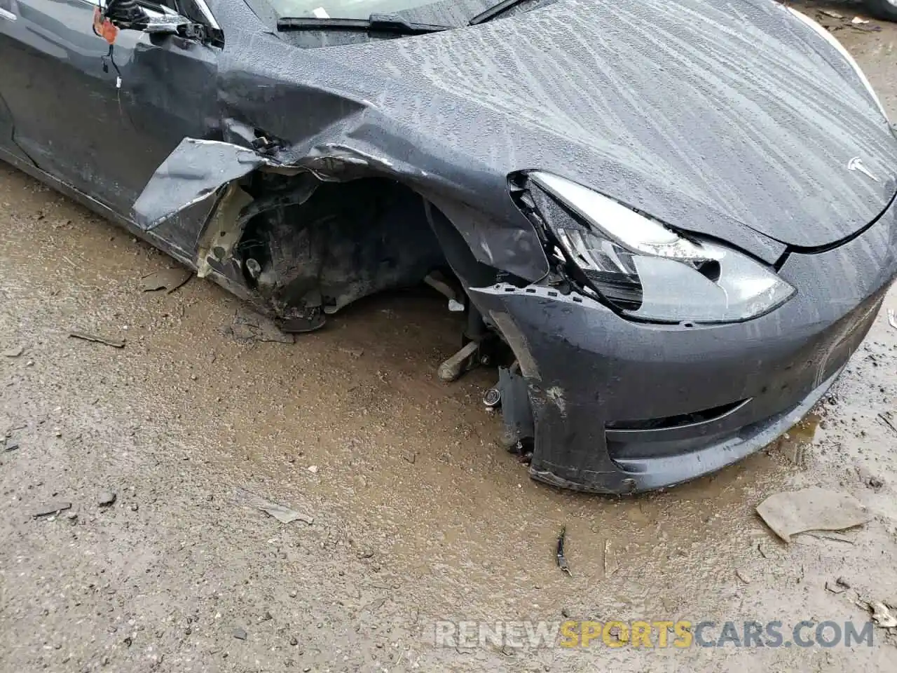 9 Photograph of a damaged car 5YJ3E1EAXKF326785 TESLA MODEL 3 2019