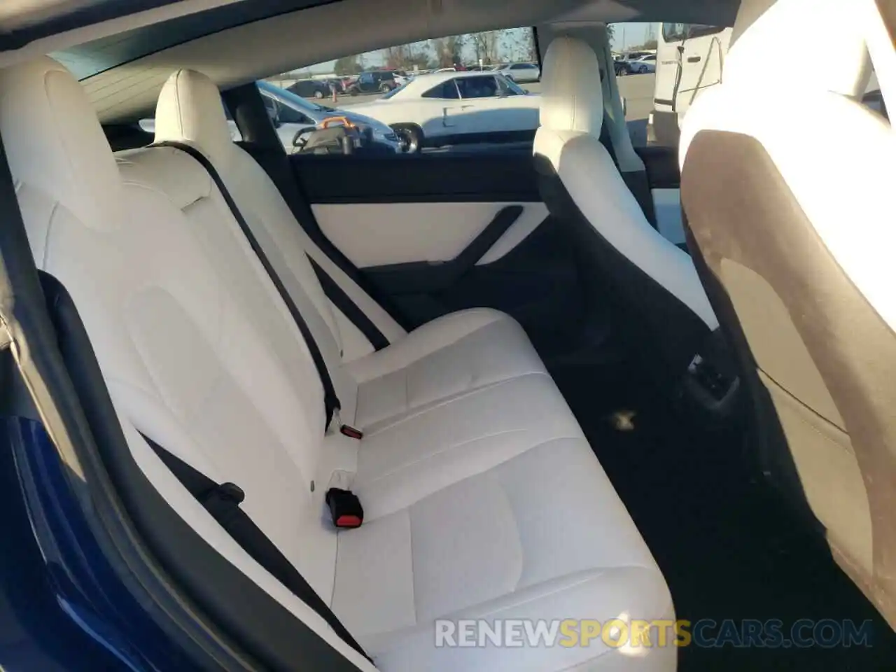 6 Photograph of a damaged car 5YJ3E1EAXKF332408 TESLA MODEL 3 2019