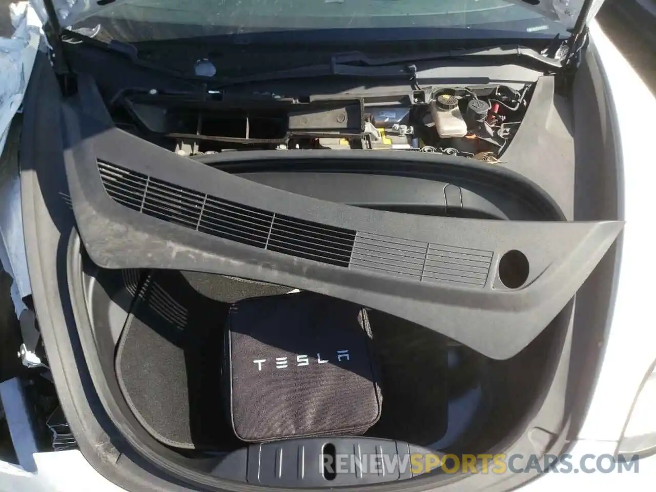 7 Photograph of a damaged car 5YJ3E1EAXKF332943 TESLA MODEL 3 2019