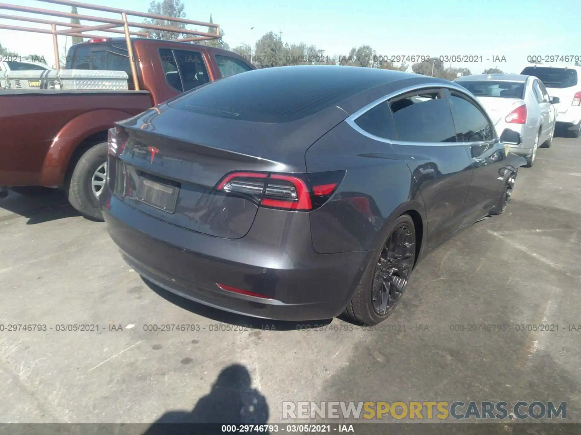 4 Photograph of a damaged car 5YJ3E1EAXKF357714 TESLA MODEL 3 2019