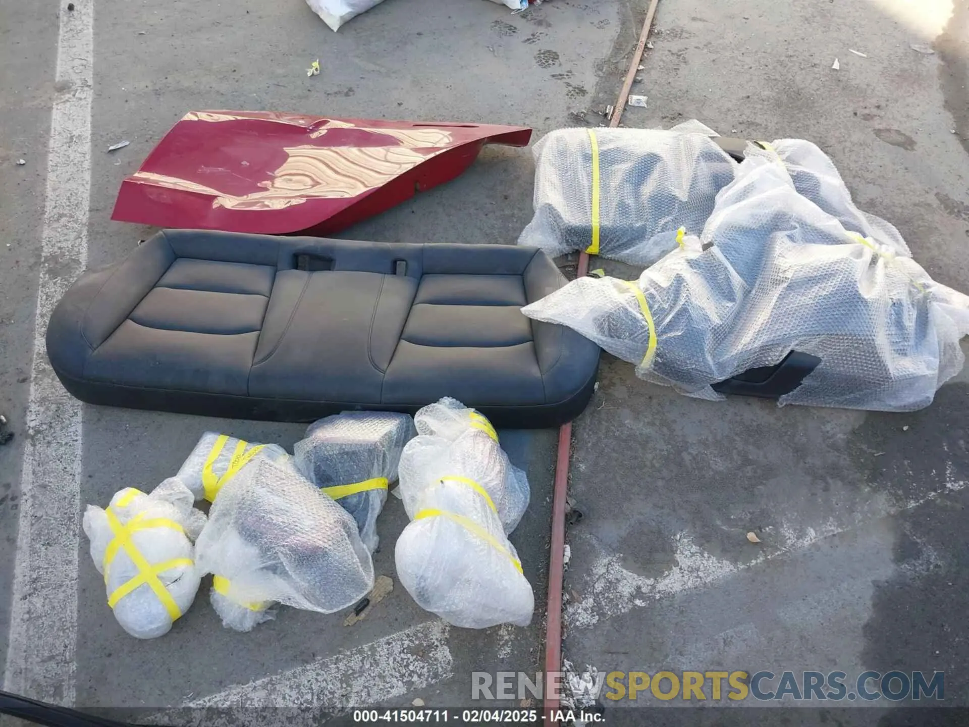 12 Photograph of a damaged car 5YJ3E1EAXKF357762 TESLA MODEL 3 2019