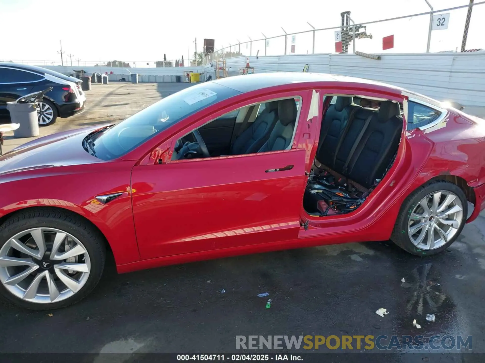15 Photograph of a damaged car 5YJ3E1EAXKF357762 TESLA MODEL 3 2019