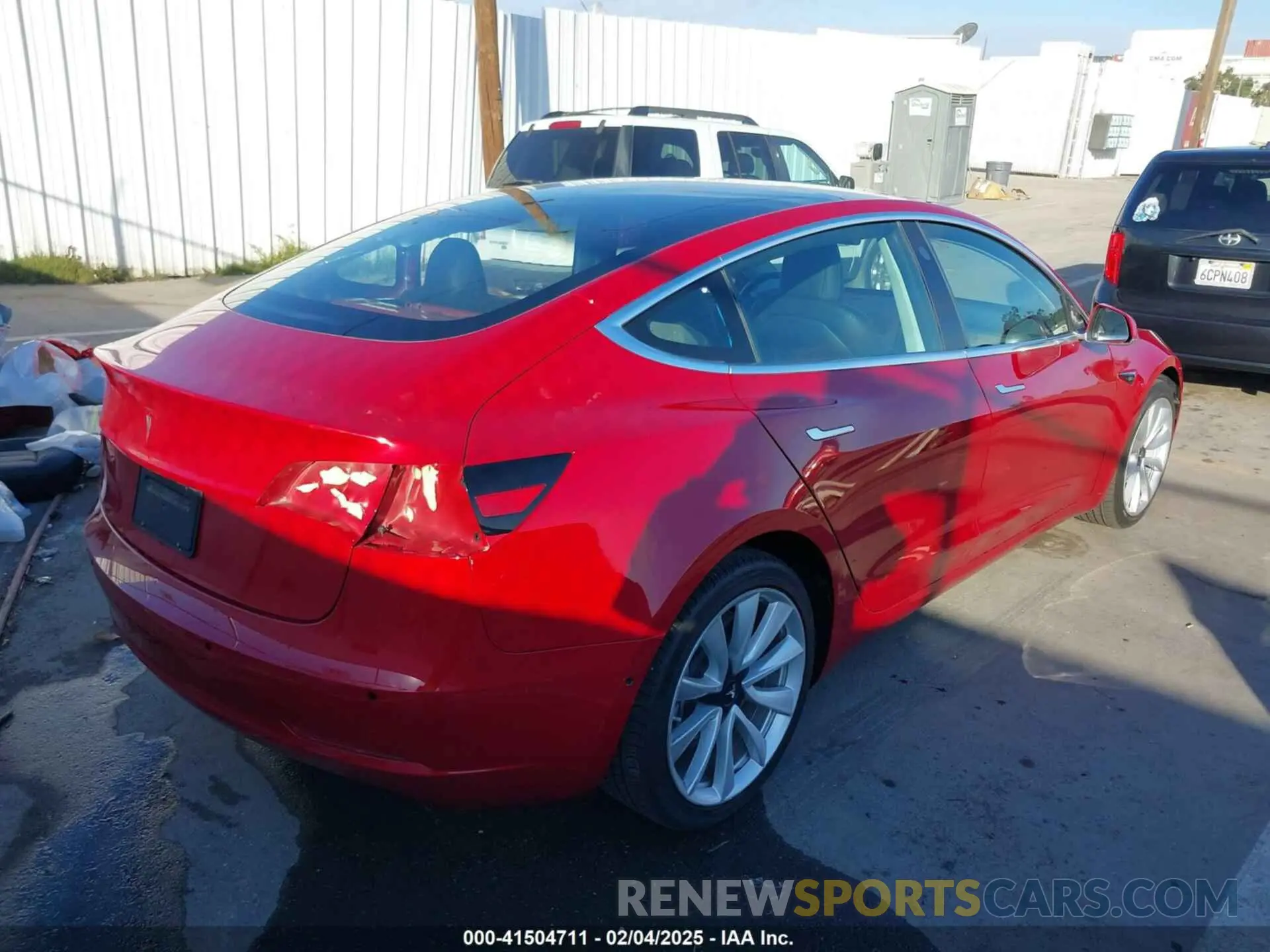 4 Photograph of a damaged car 5YJ3E1EAXKF357762 TESLA MODEL 3 2019