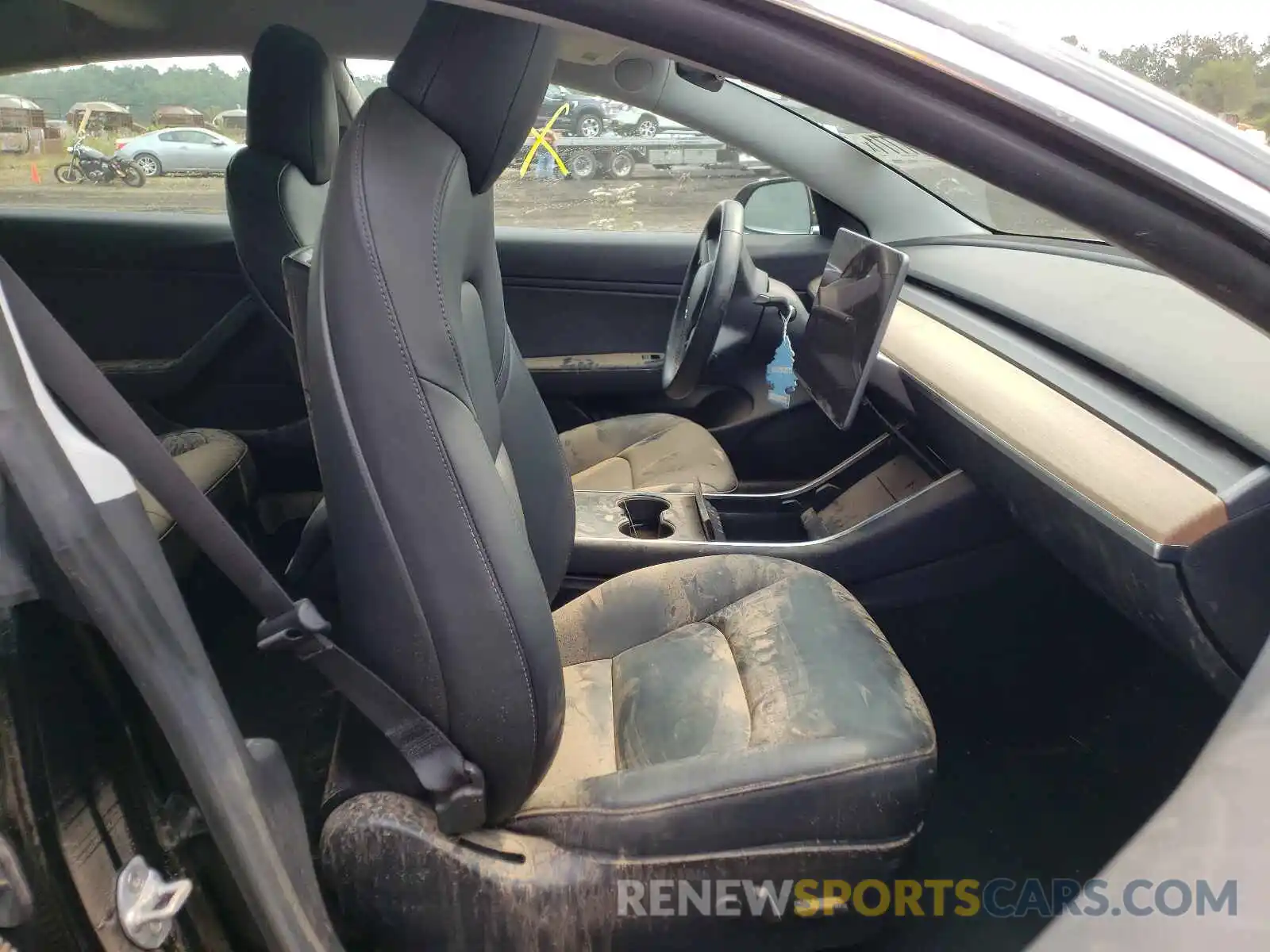 5 Photograph of a damaged car 5YJ3E1EAXKF362010 TESLA MODEL 3 2019