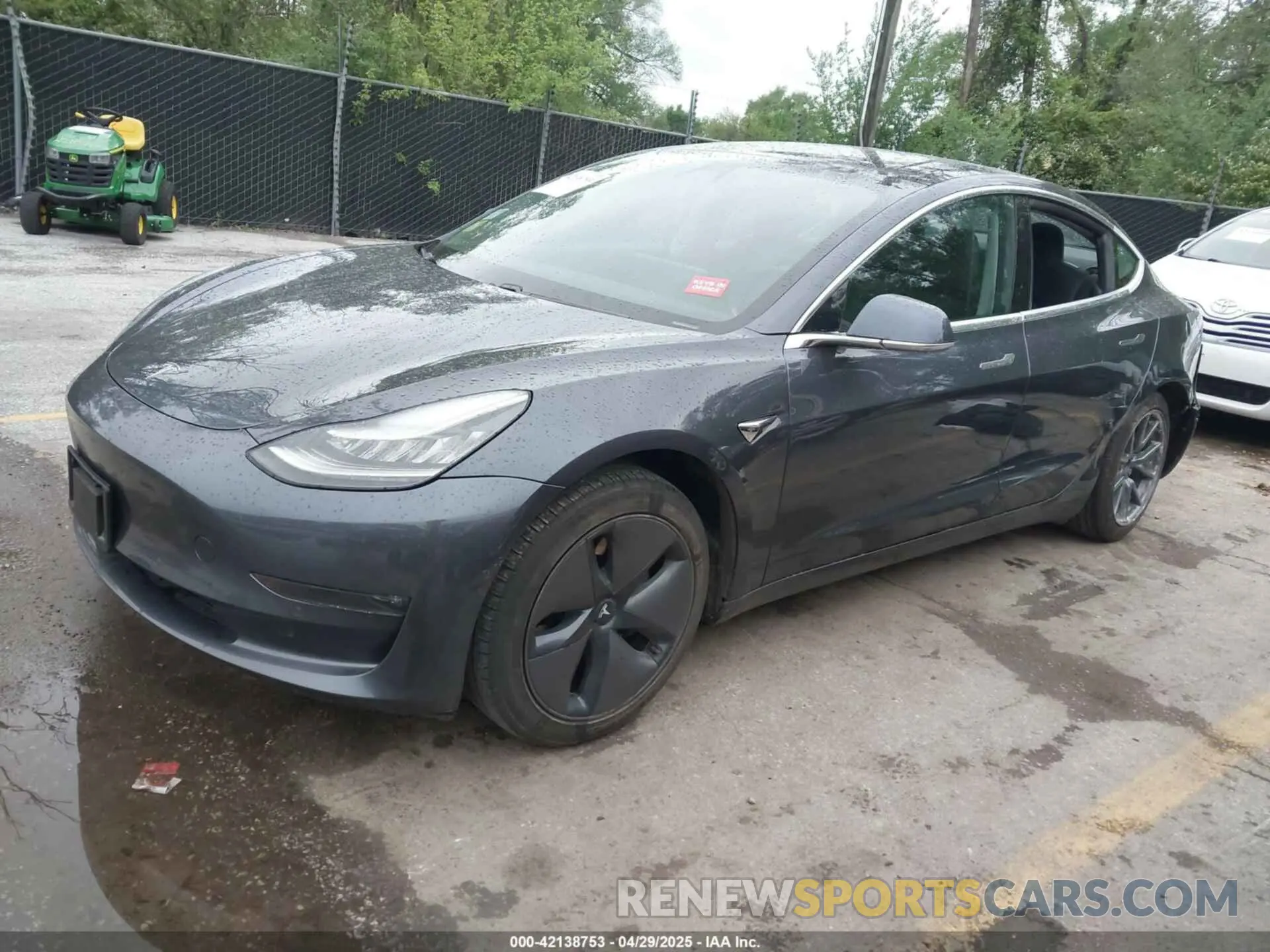 2 Photograph of a damaged car 5YJ3E1EAXKF396285 TESLA MODEL 3 2019