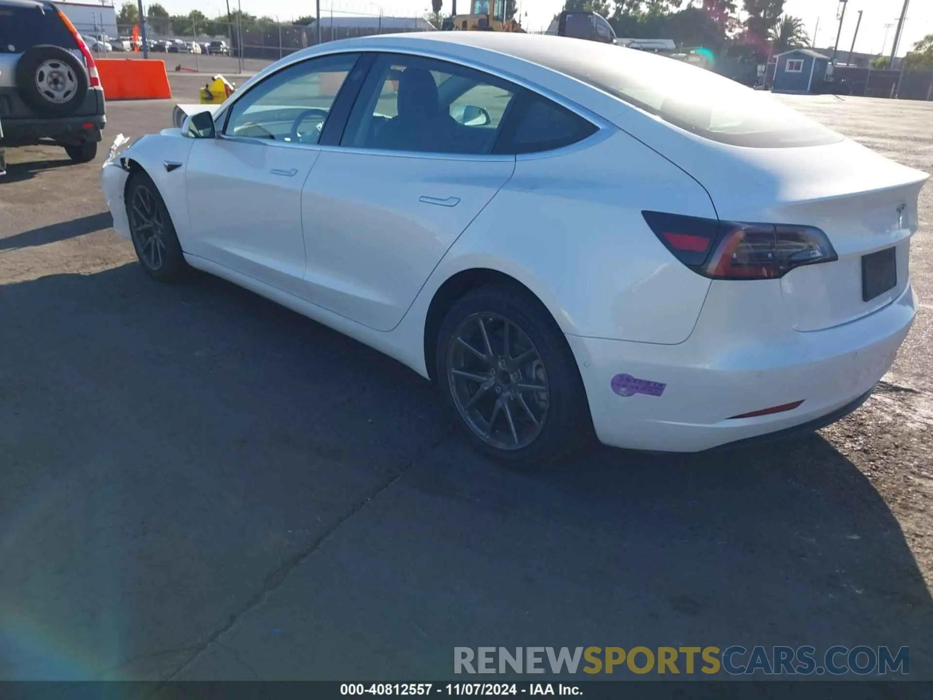 3 Photograph of a damaged car 5YJ3E1EAXKF397100 TESLA MODEL 3 2019