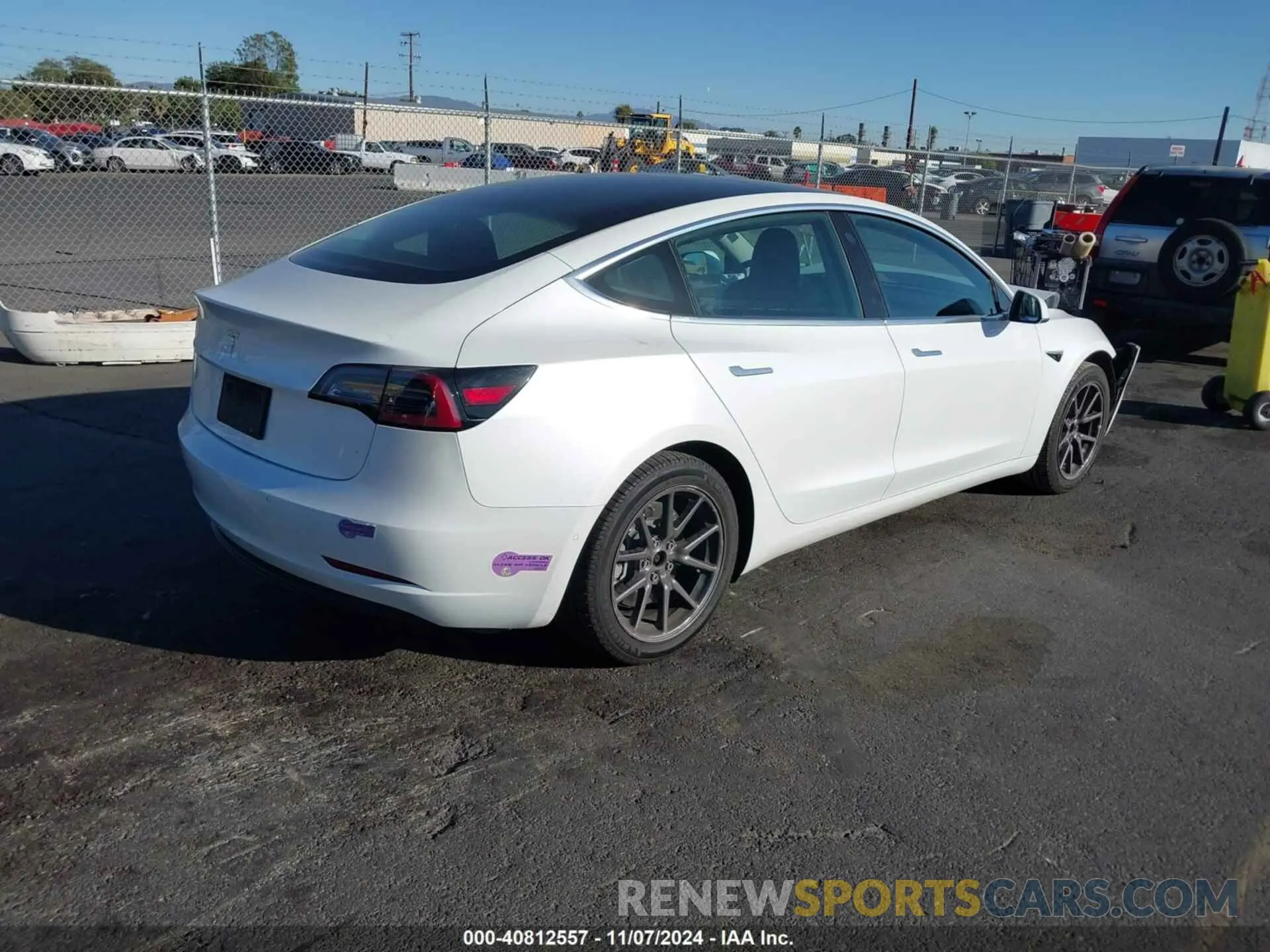 4 Photograph of a damaged car 5YJ3E1EAXKF397100 TESLA MODEL 3 2019