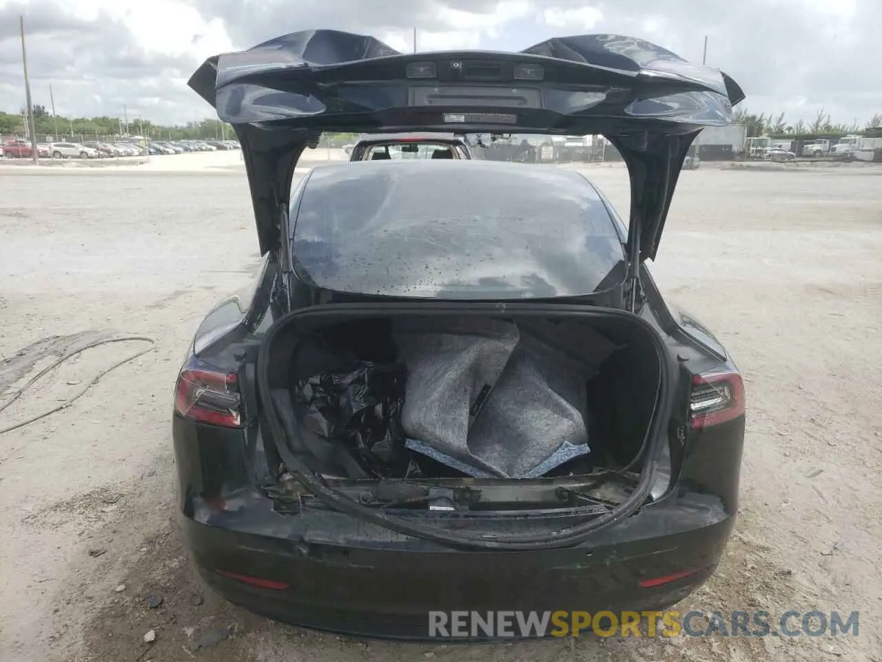 6 Photograph of a damaged car 5YJ3E1EAXKF399199 TESLA MODEL 3 2019