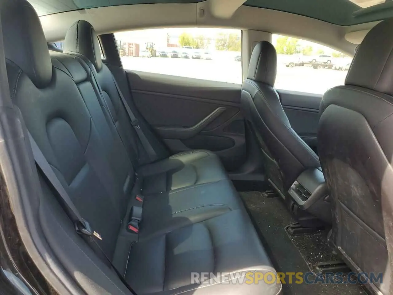 10 Photograph of a damaged car 5YJ3E1EAXKF403171 TESLA MODEL 3 2019