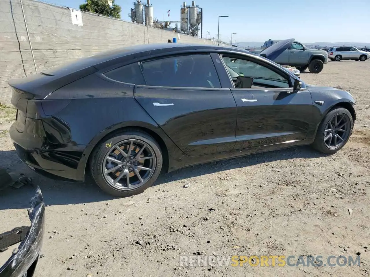 3 Photograph of a damaged car 5YJ3E1EAXKF415644 TESLA MODEL 3 2019